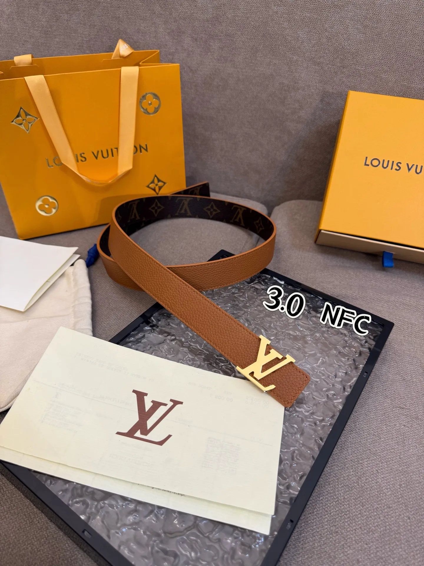 Louis Vuitton 3.0cm LV Initiales ベルト ブラウン - 画像 (6)