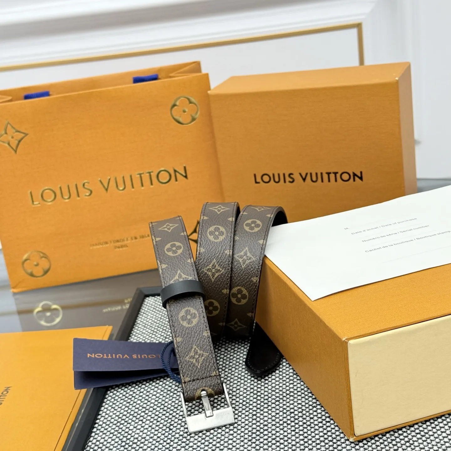 LOUIS VUITTON 新作ブラウンベルト - 画像 (6)