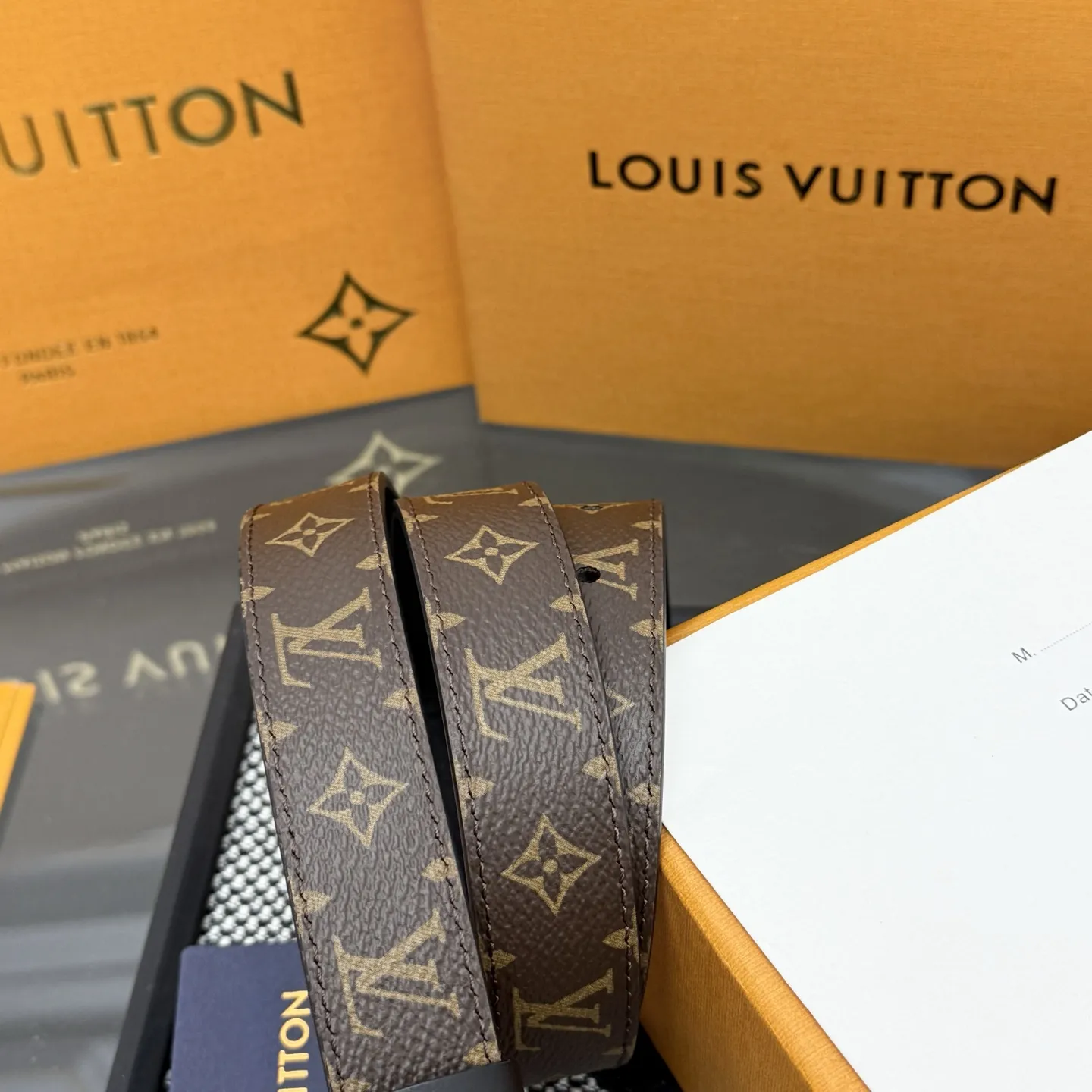 LOUIS VUITTON 黒色 LV Western ベルト - 画像 (7)