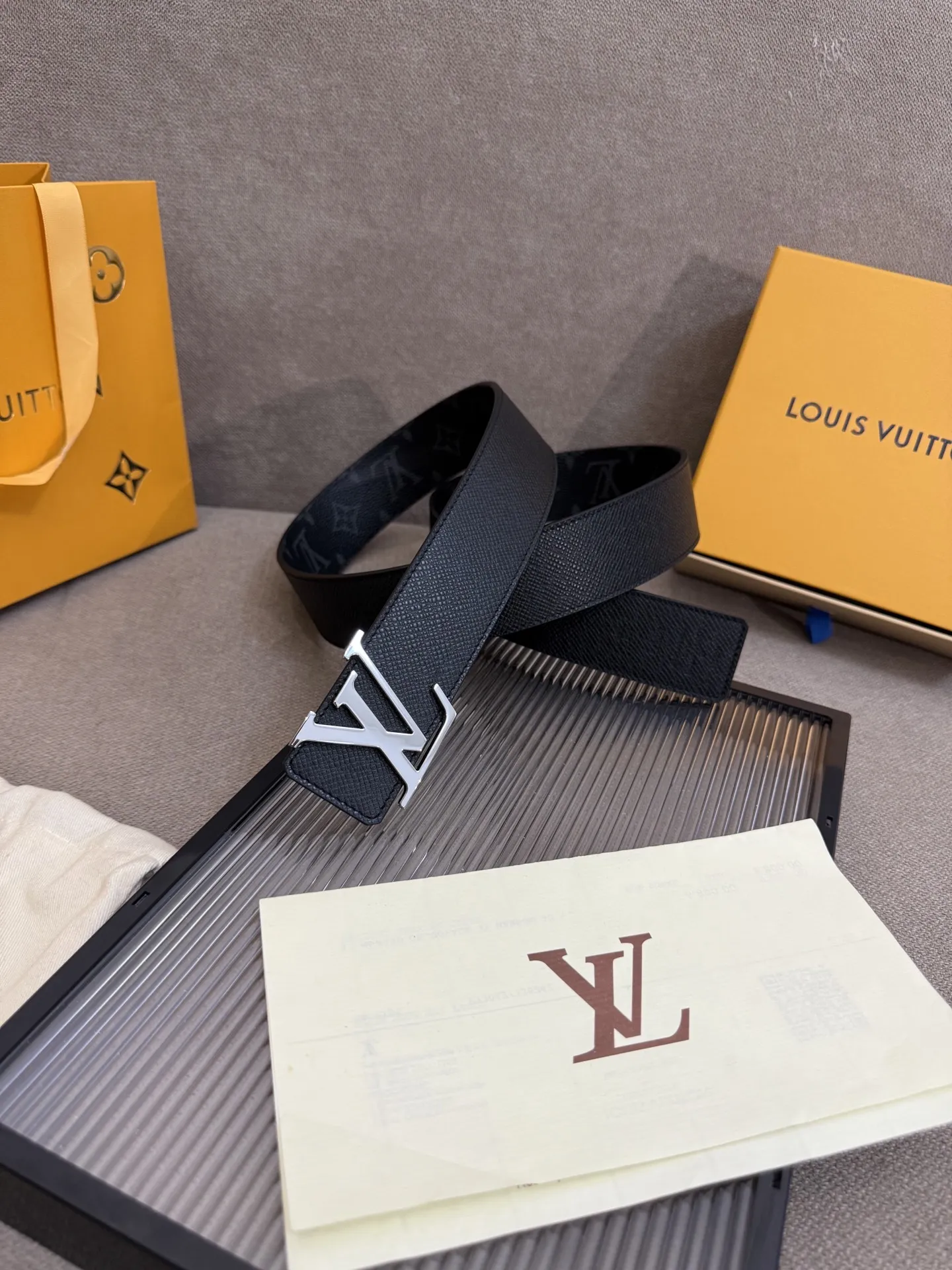 Louis Vuitton 新作黒カスタムキャンバスベルト