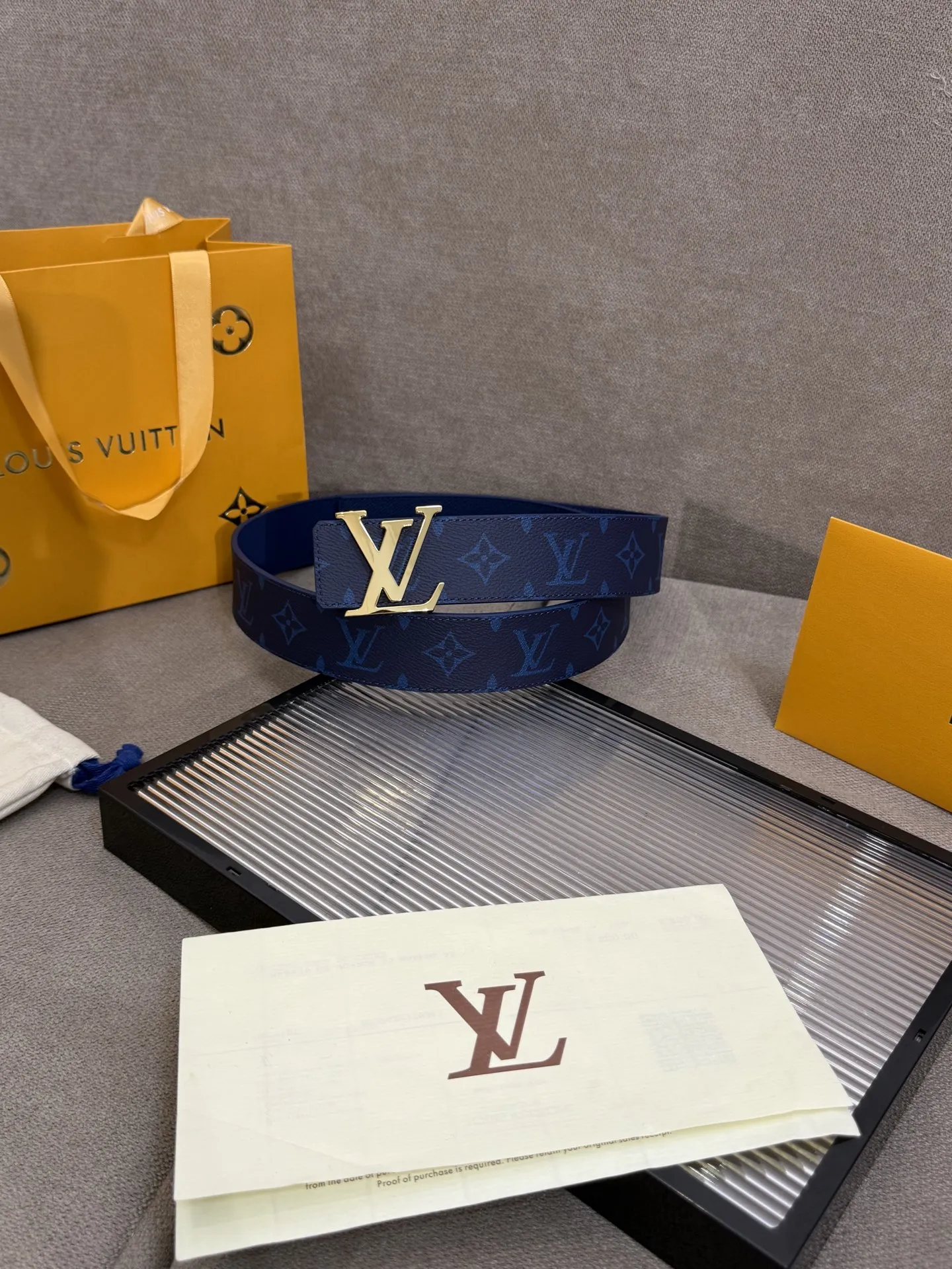 LOUIS VUITTON新作ブルーベルト レザー - 画像 (3)