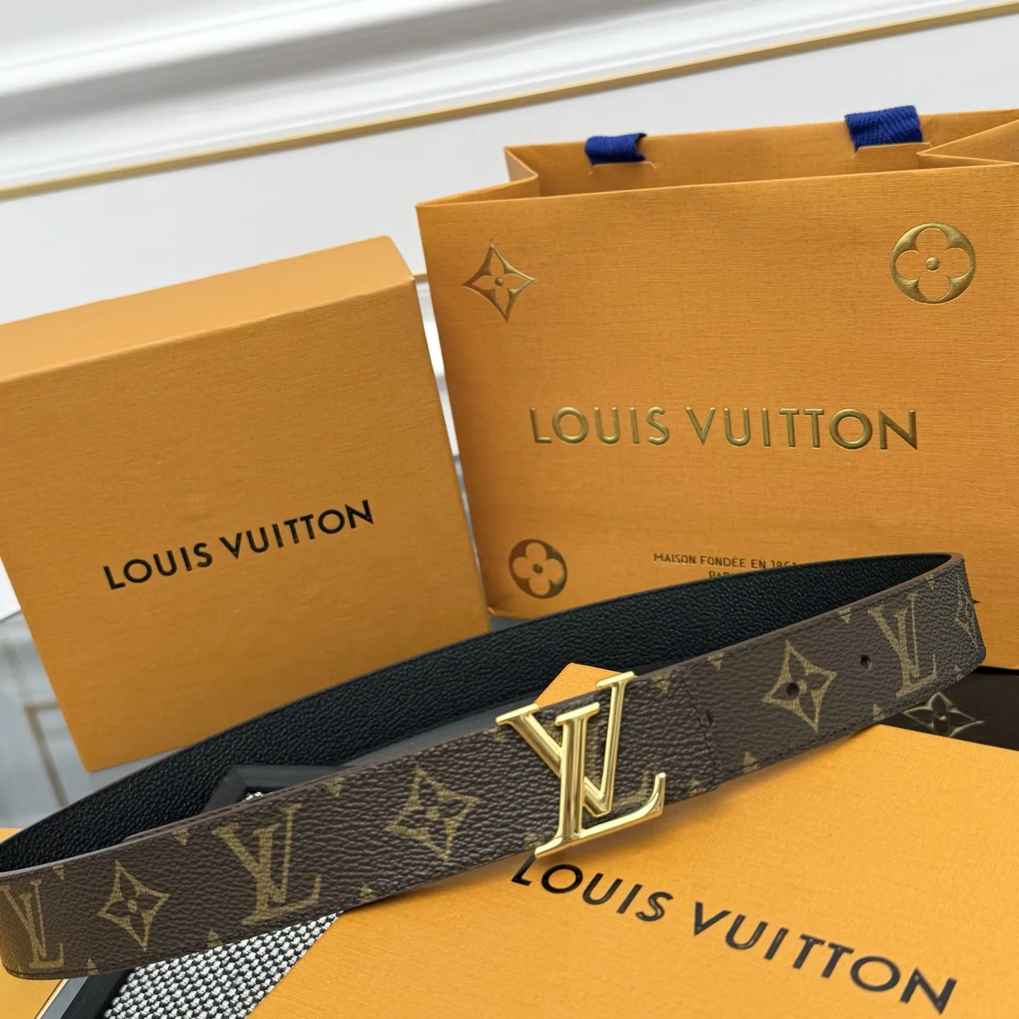 LOUIS VUITTON 新作ブラウンダブルベルト - 画像 (5)