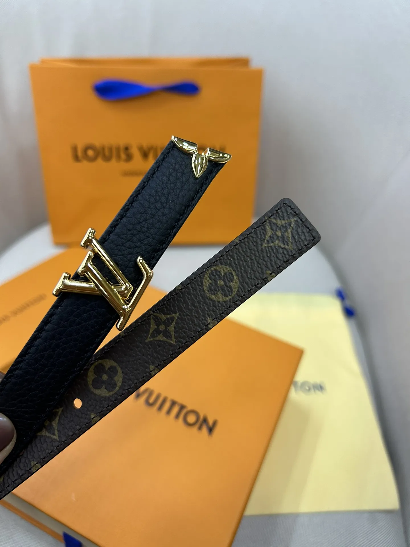 Louis Vuitton ブラック ダブルフェイスベルト