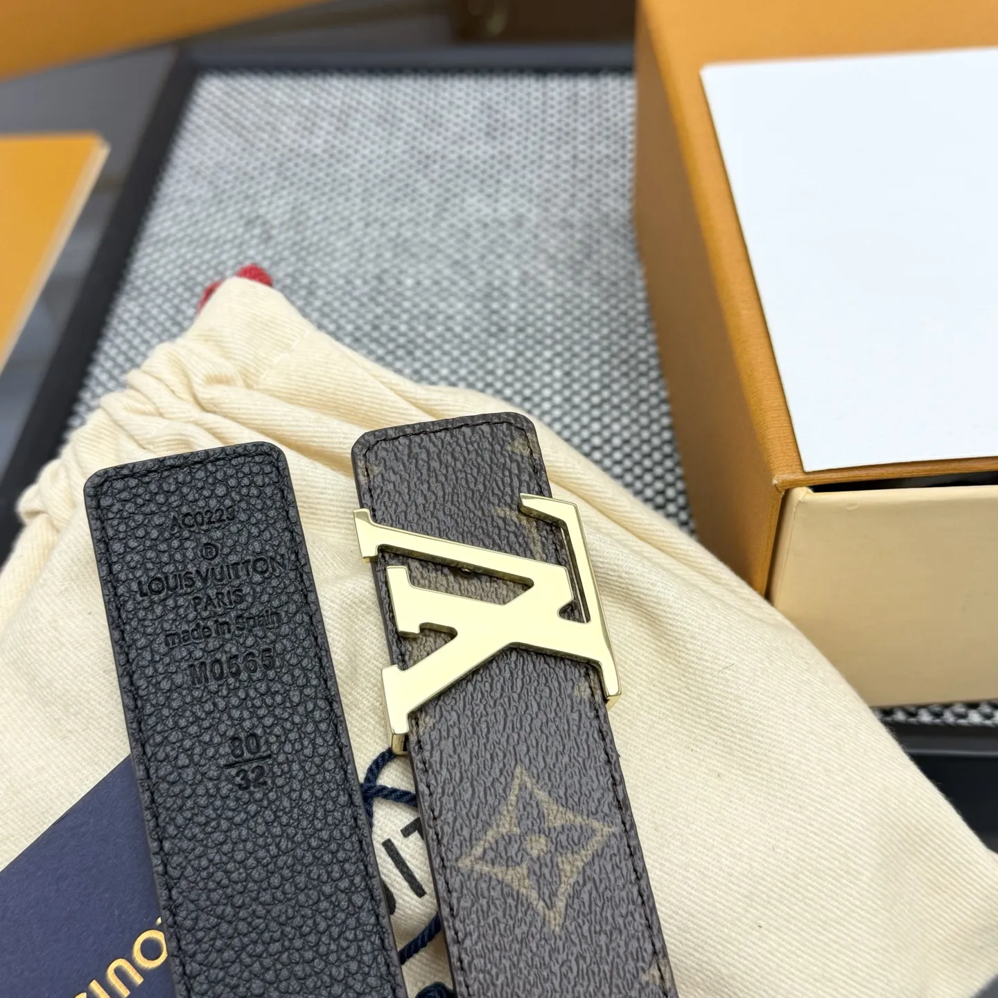 LOUIS VUITTON 新作ブラウンベルト - 画像 (5)