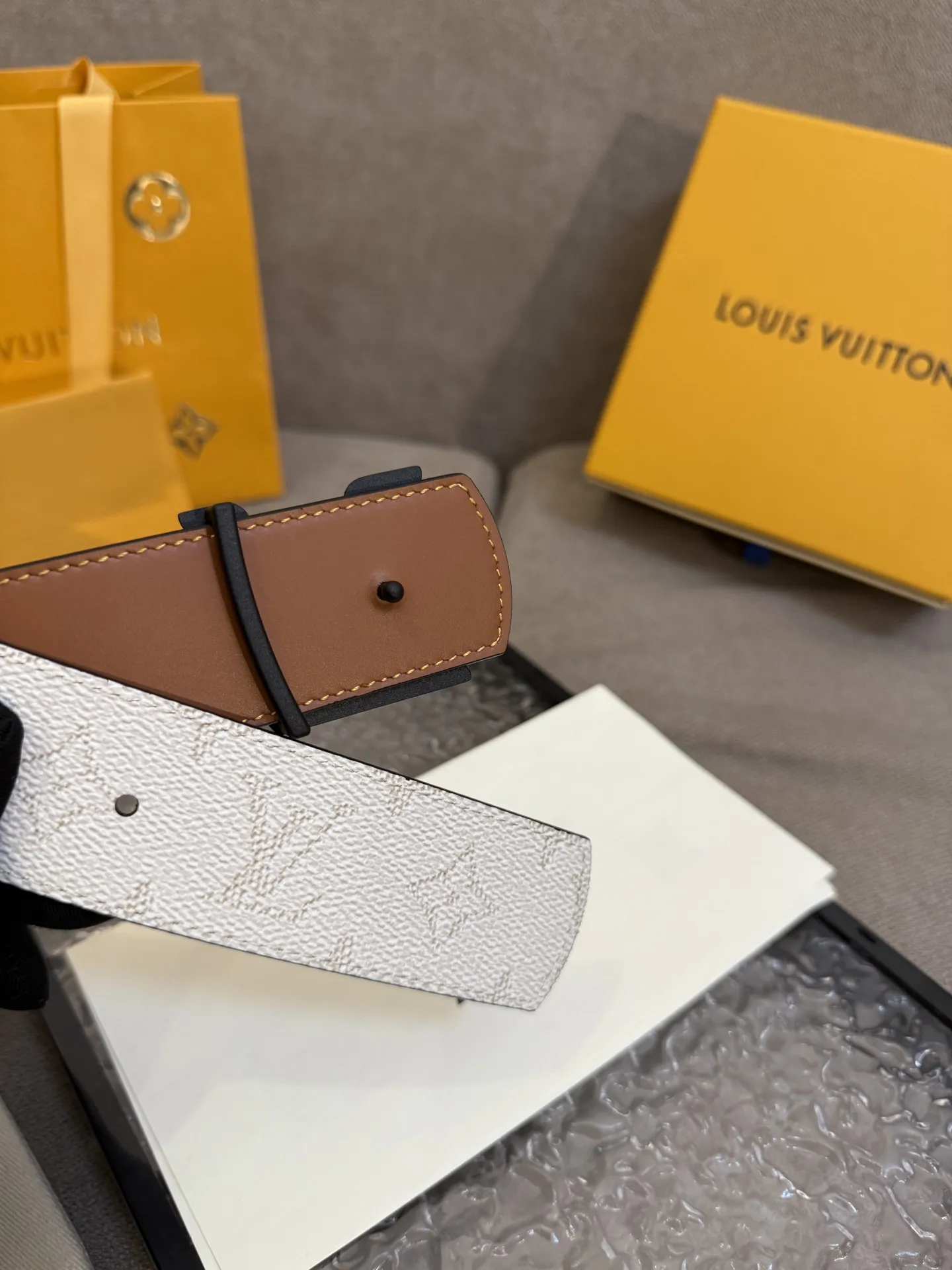 ルイヴィトン ホワイト ダブルフェイスベルト 新作 - 画像 (8)