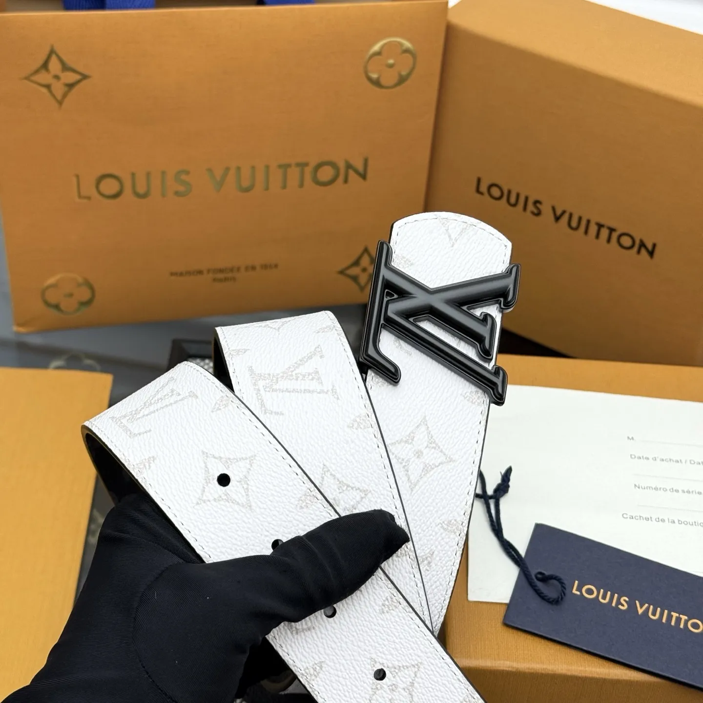 LOUIS VUITTON 新作白Monogramリバーシブルベルト - 画像 (5)