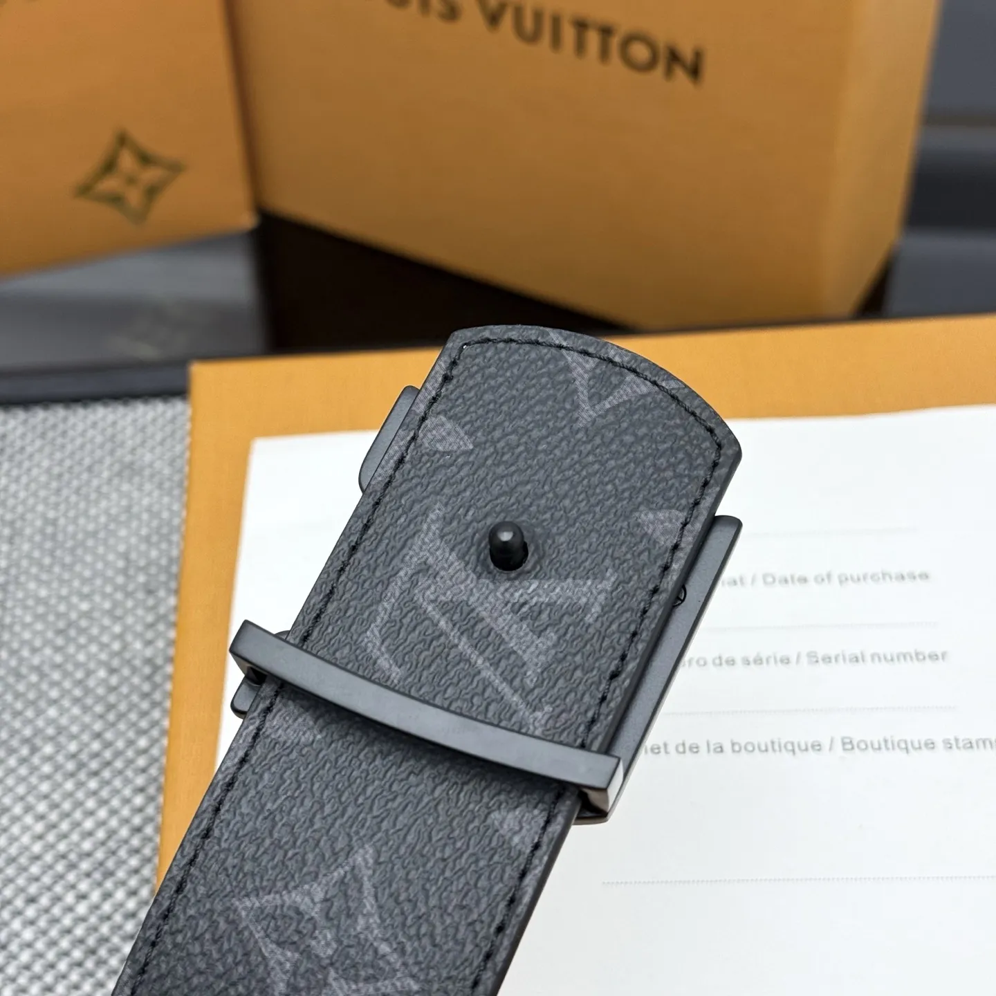 LOUIS VUITTON 新作白Monogramリバーシブルベルト - 画像 (10)