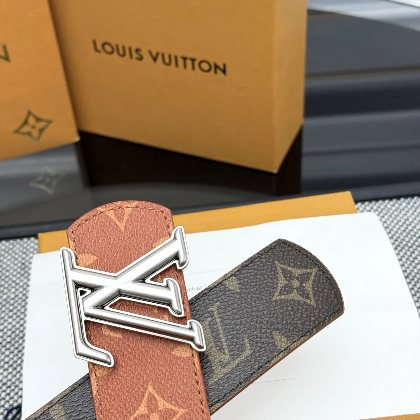 LOUIS VUITTON 新作ダブルフェイスベルト - 画像 (6)