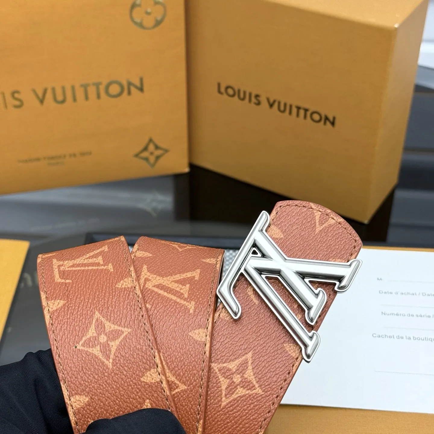 LOUIS VUITTON 新作ダブルフェイスベルト - 画像 (8)