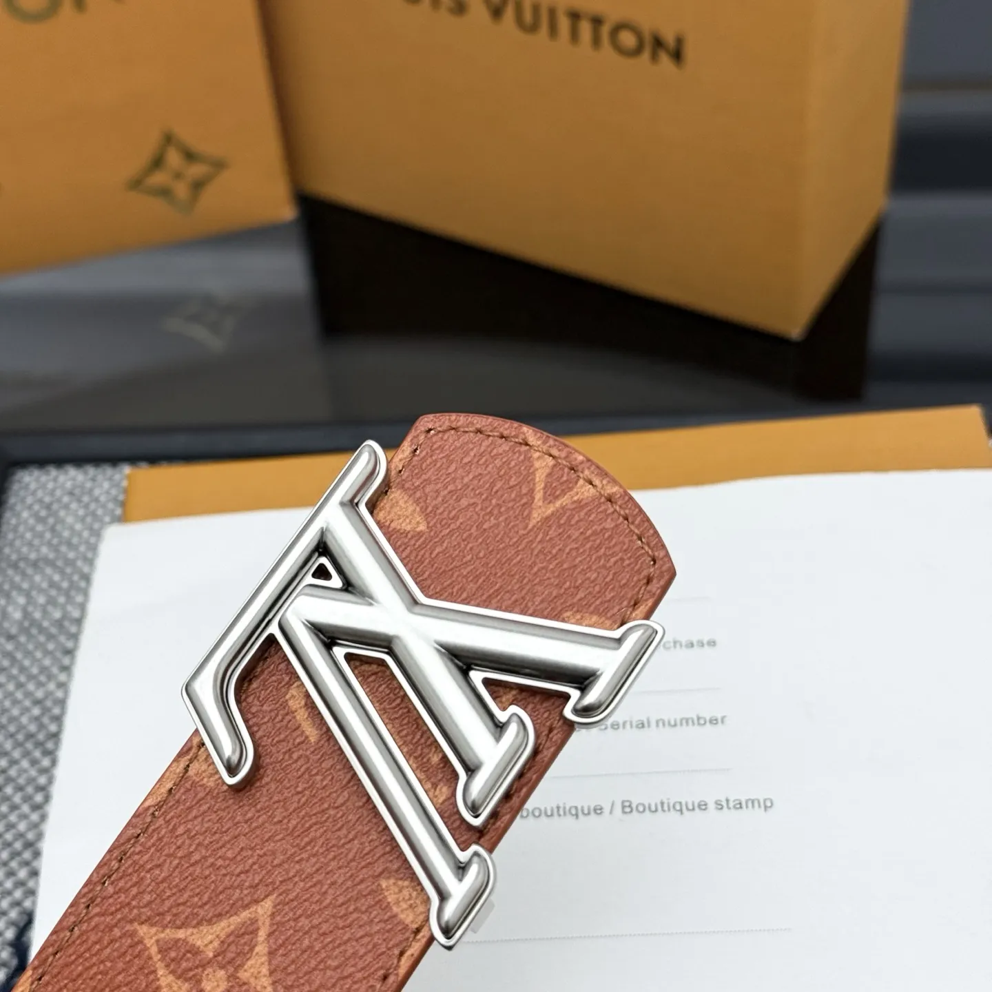 LOUIS VUITTON 新作ダブルフェイスベルト - 画像 (9)