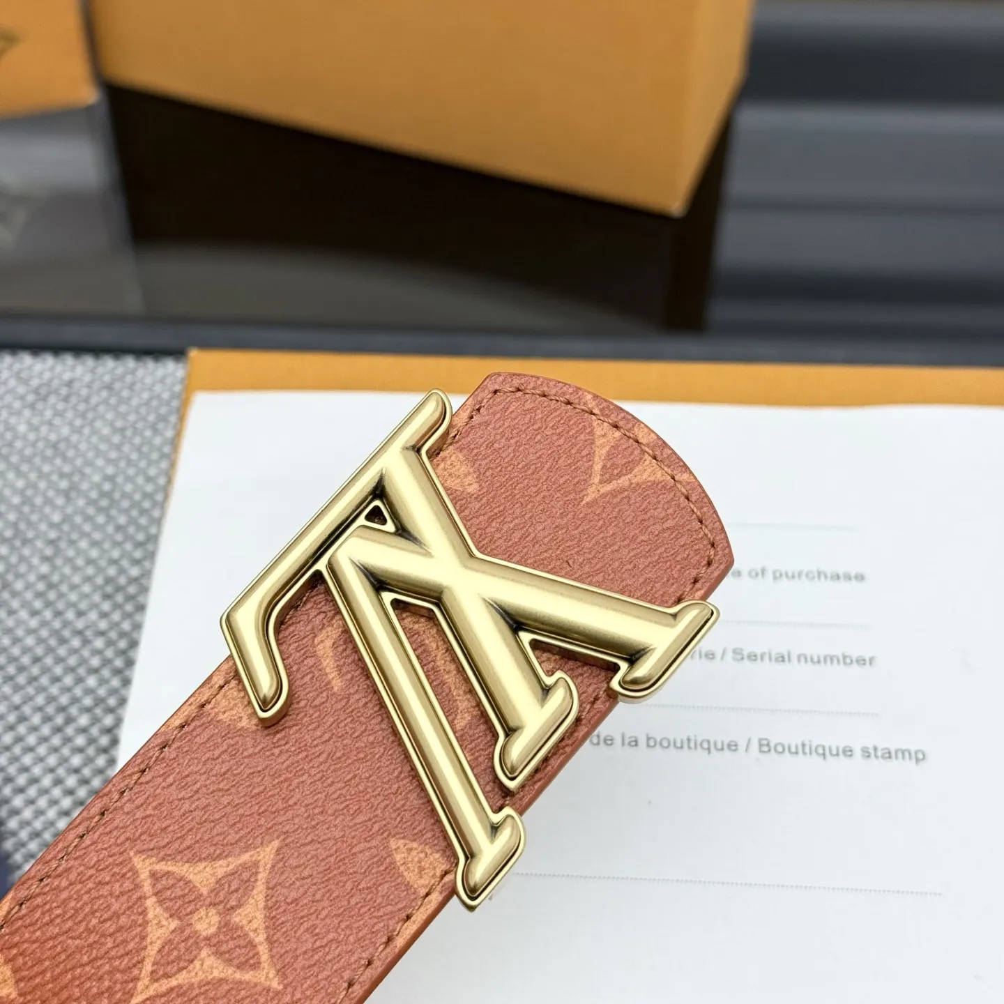 Louis Vuitton 新作レッドダブルフェイスベルト - 画像 (9)