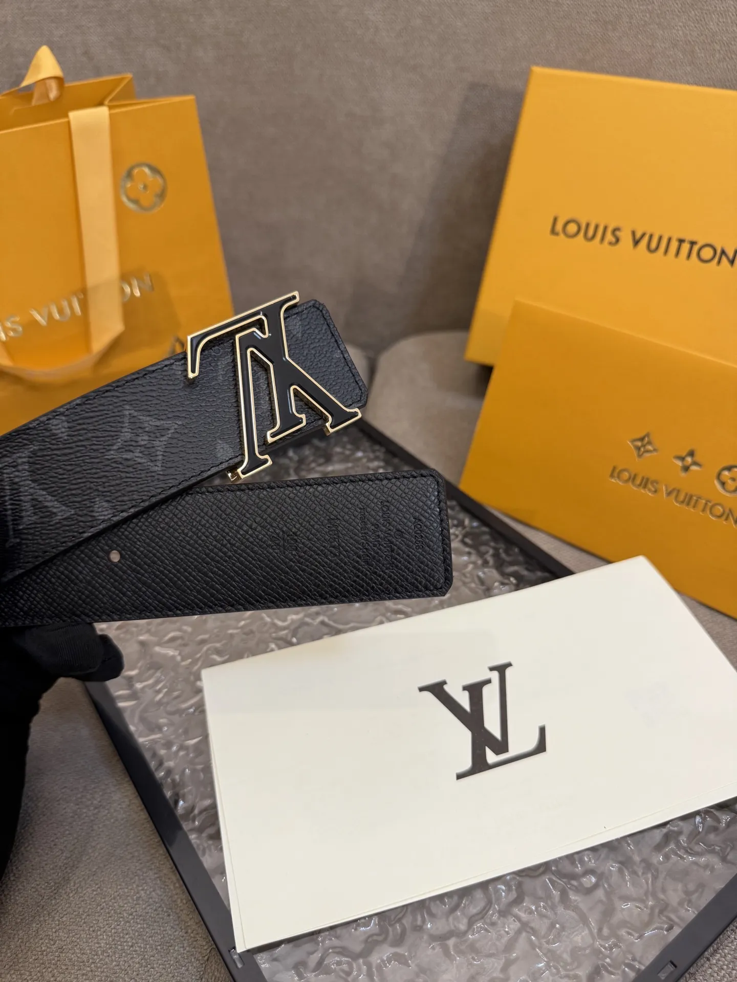 LOUIS VUITTON 新作黒ベルト - 画像 (5)