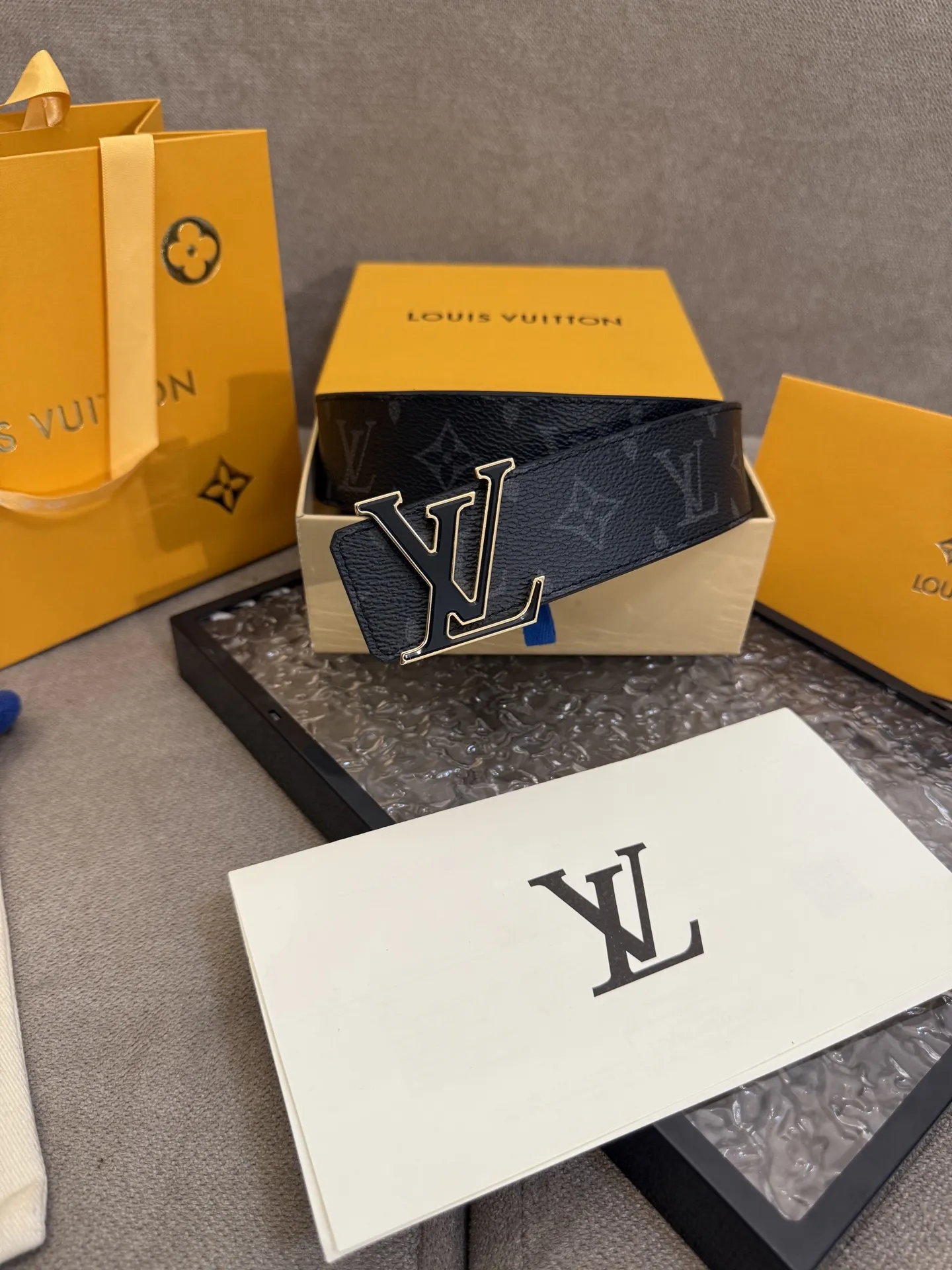 LOUIS VUITTON 新作黒ベルト - 画像 (7)