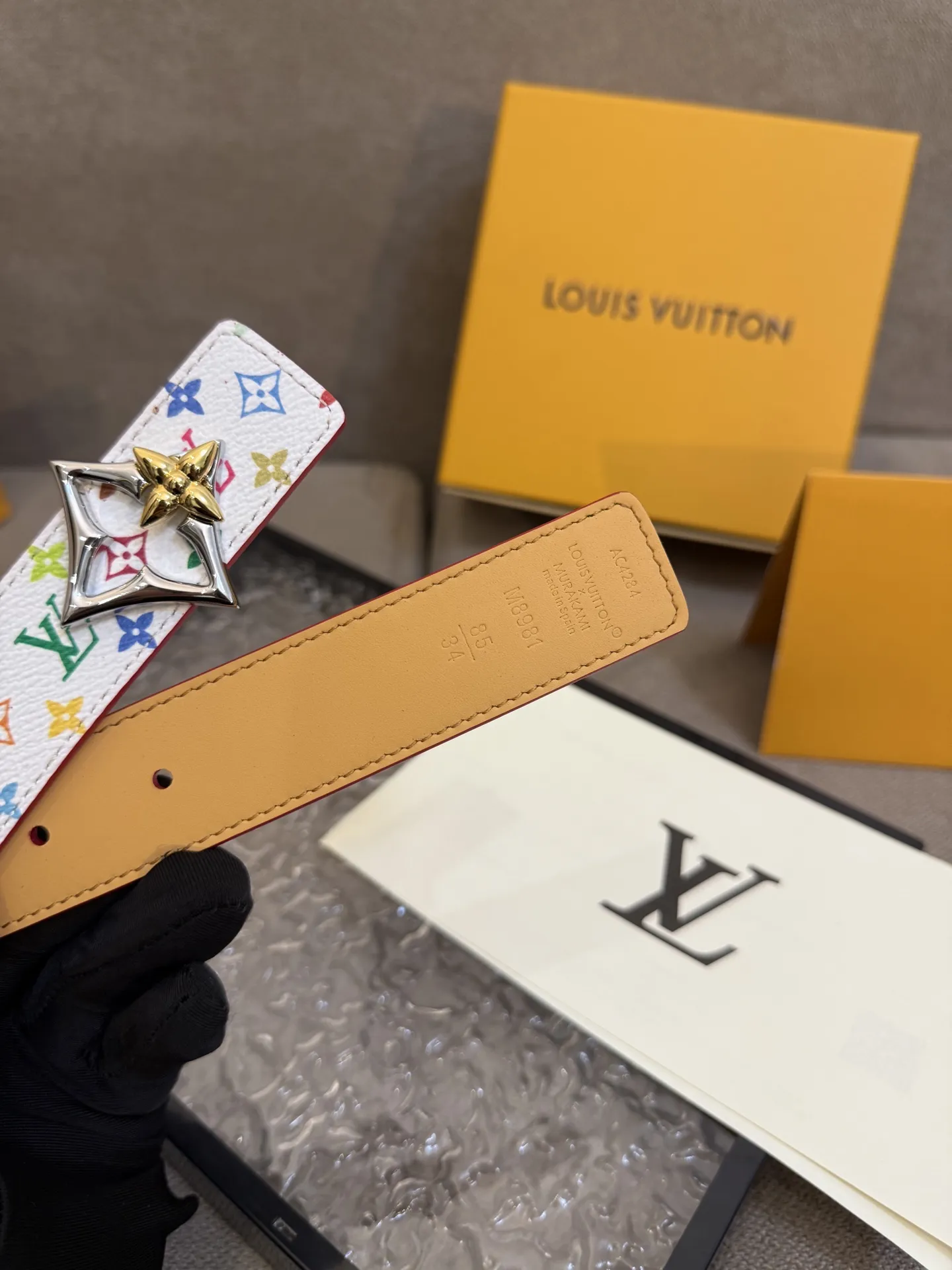 LOUIS VUITTON 村上隆三彩ベルト ホワイト モノグラム - 画像 (5)