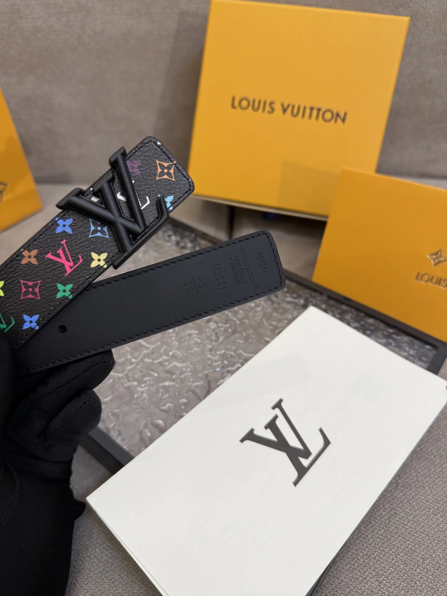 LOUIS VUITTON 三色モノグラムベルト 3.0cm - 画像 (5)