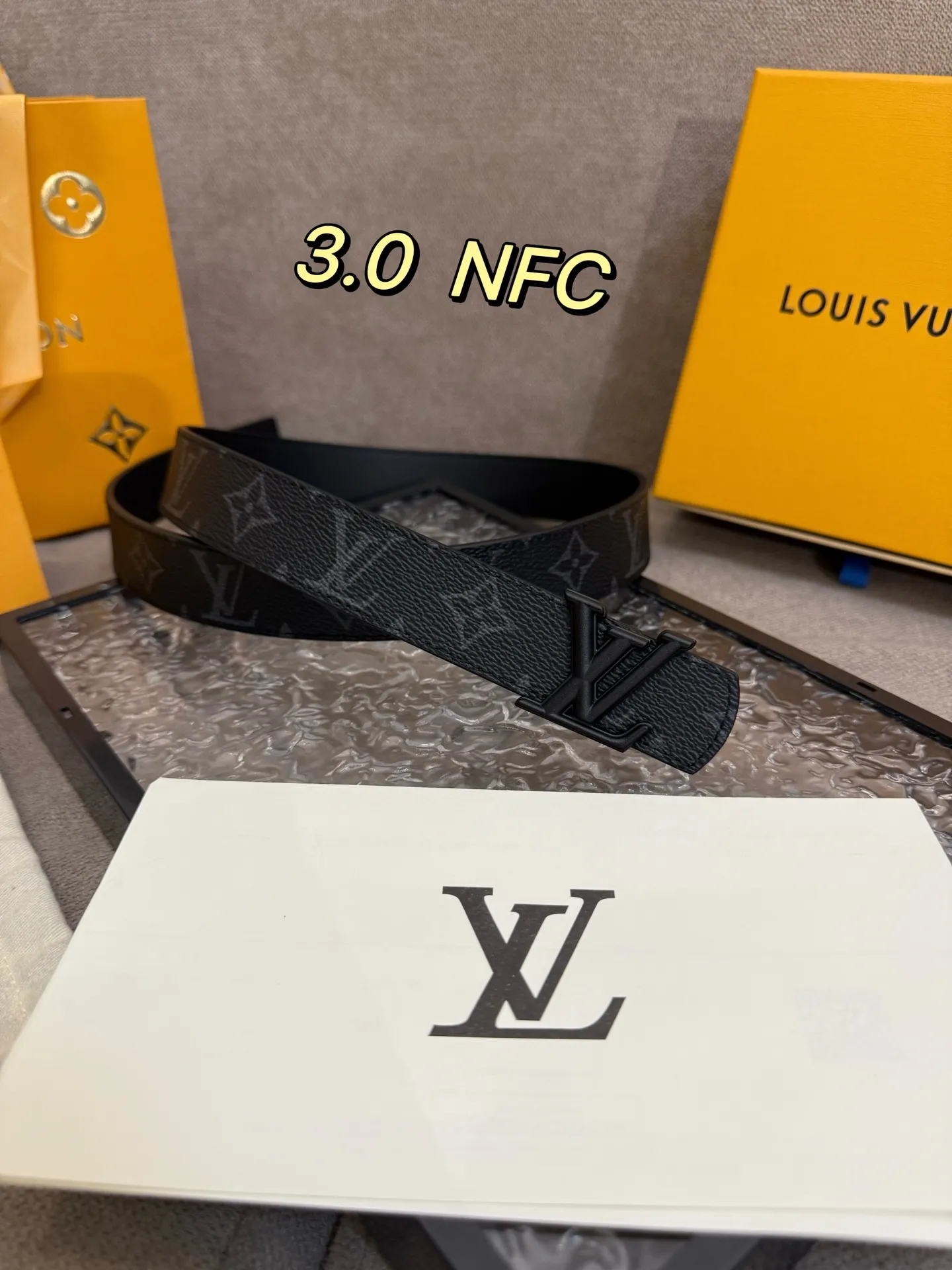 LOUIS VUITTON 黒 Monogram 3.0cm ベルト