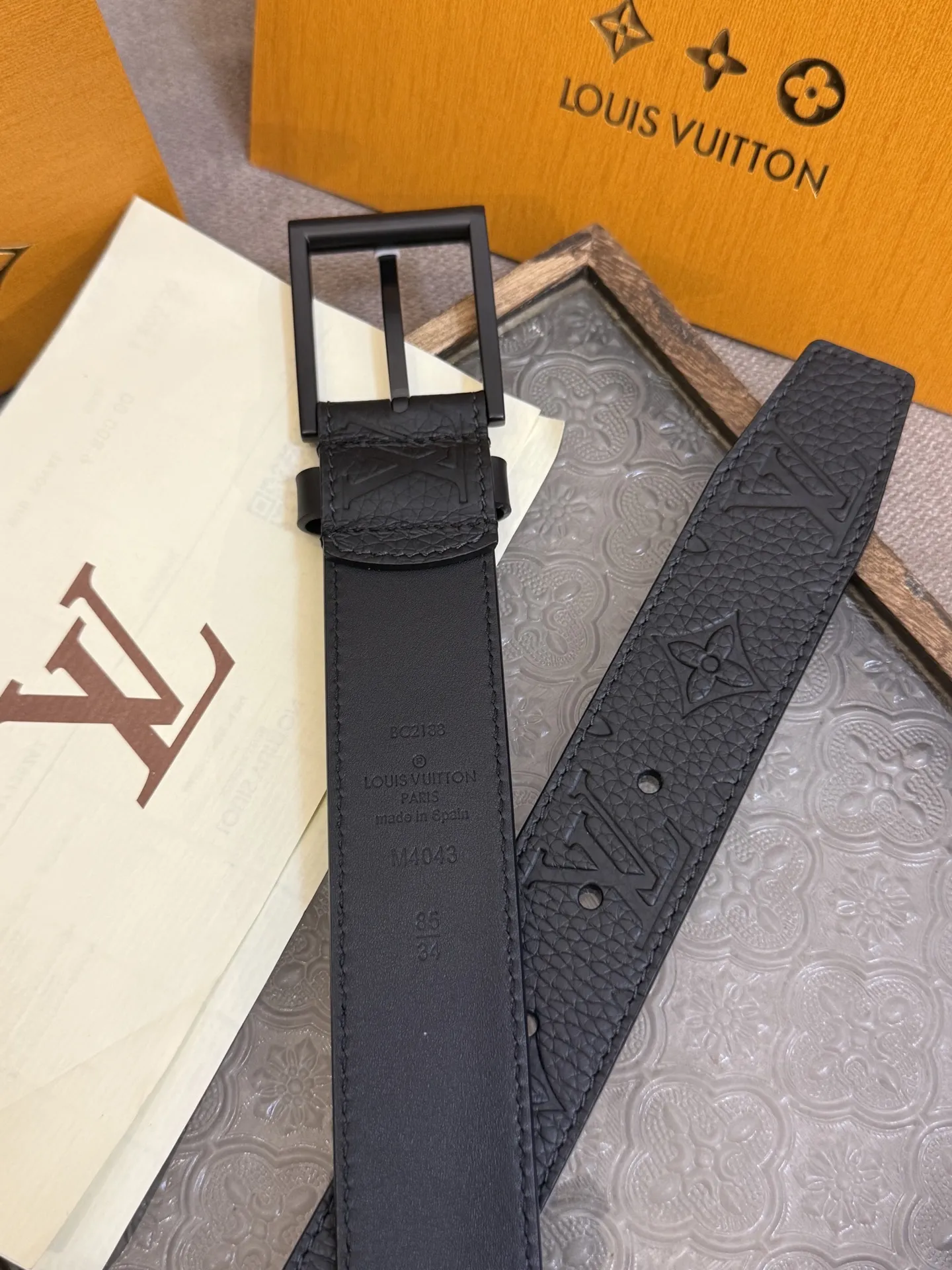 LOUIS VUITTON 新作黒のウエスタンスタイルのウエストバンド - 画像 (6)