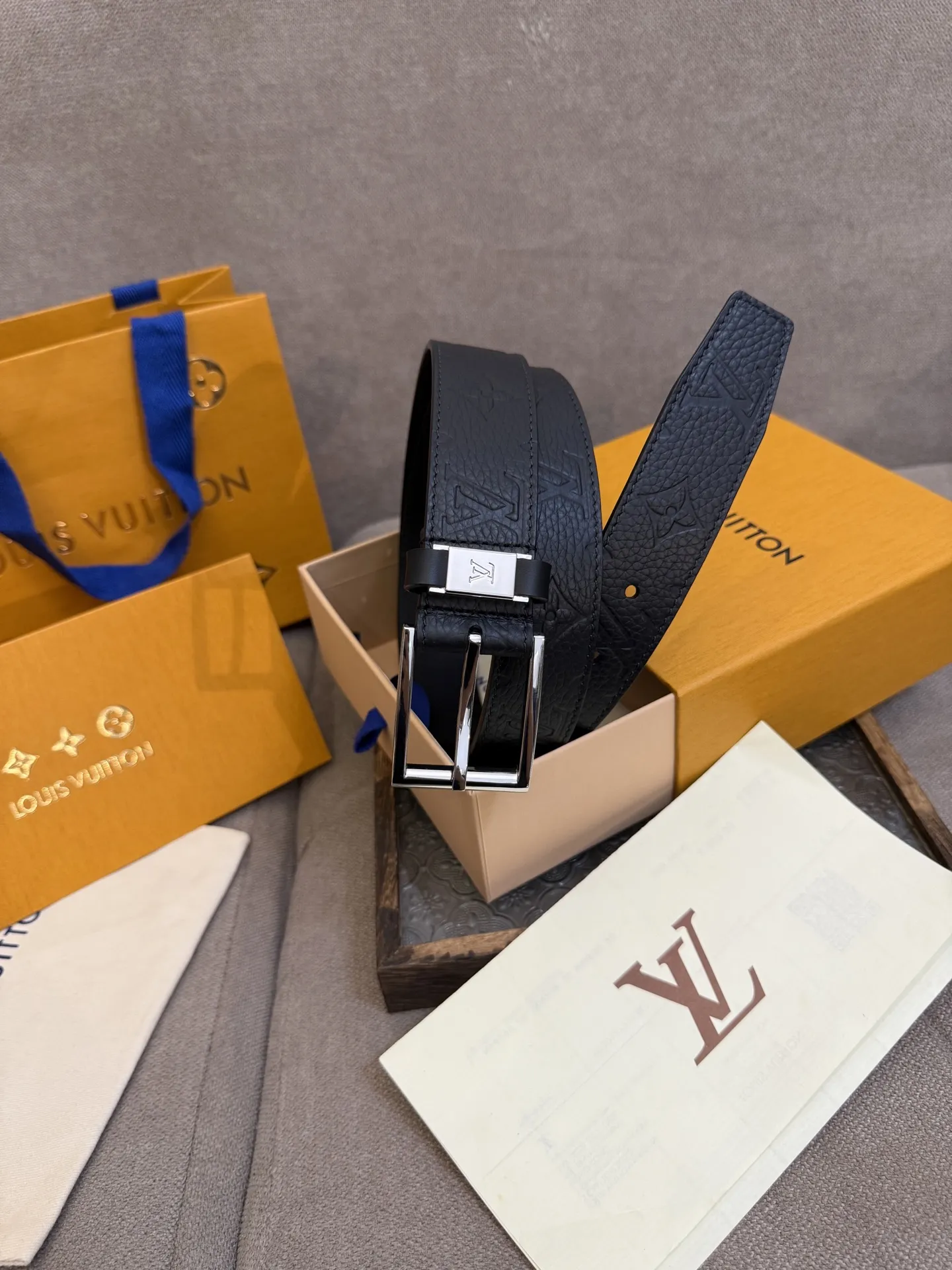 LOUIS VUITTON新作黒リザード型ベルト - 画像 (8)