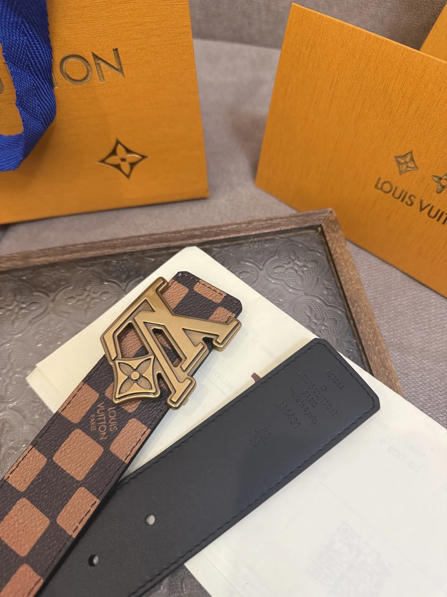 LOUIS VUITTON 新作ダークブラウンチェックベルト - 画像 (5)