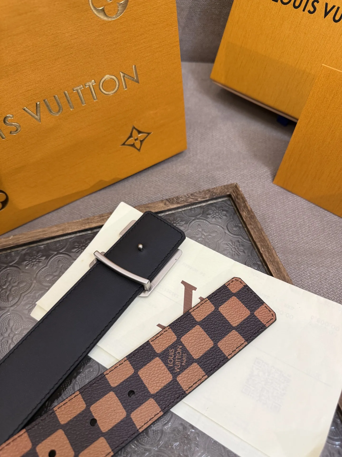 LOUIS VUITTON 新作ダークブラウン格子柄ベルト - 画像 (6)
