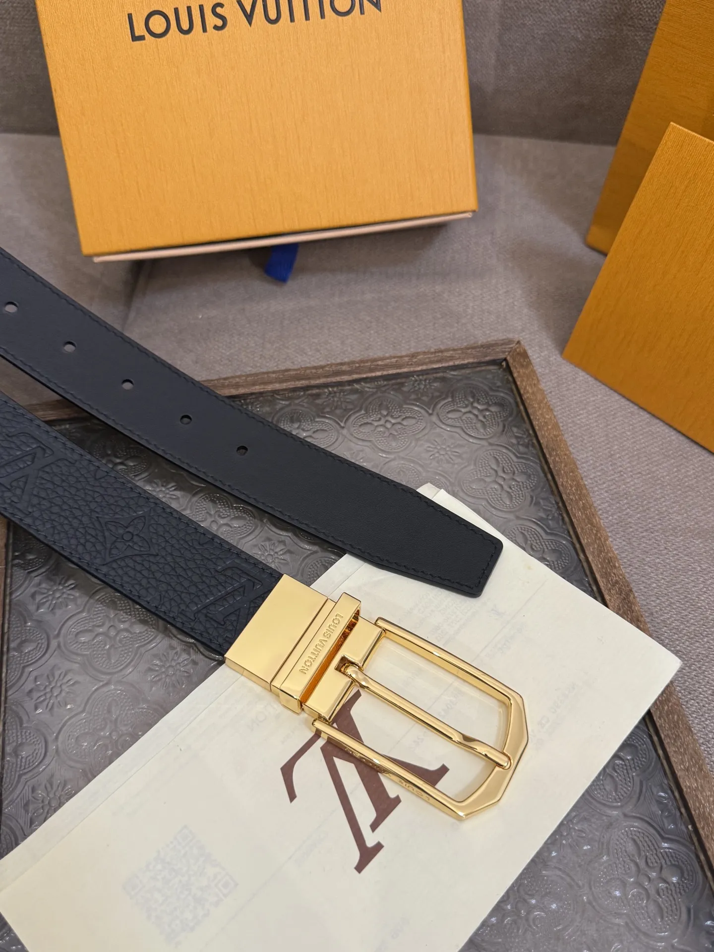 LOUIS VUITTON 新作黒Slenderベルト - 画像 (4)