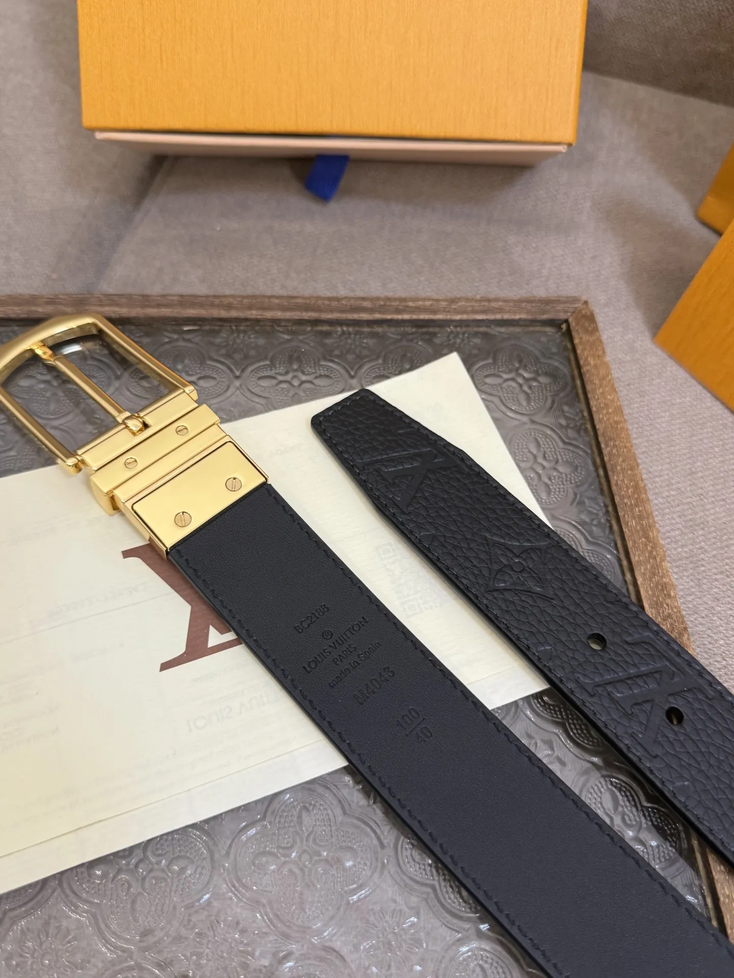 LOUIS VUITTON 新作黒Slenderベルト - 画像 (5)