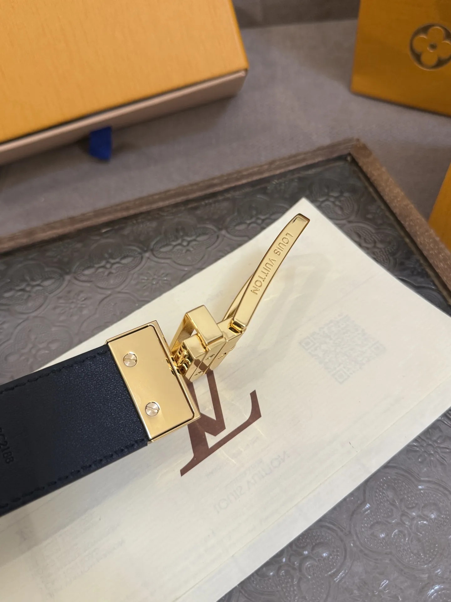 LOUIS VUITTON 新作黒Slenderベルト - 画像 (6)