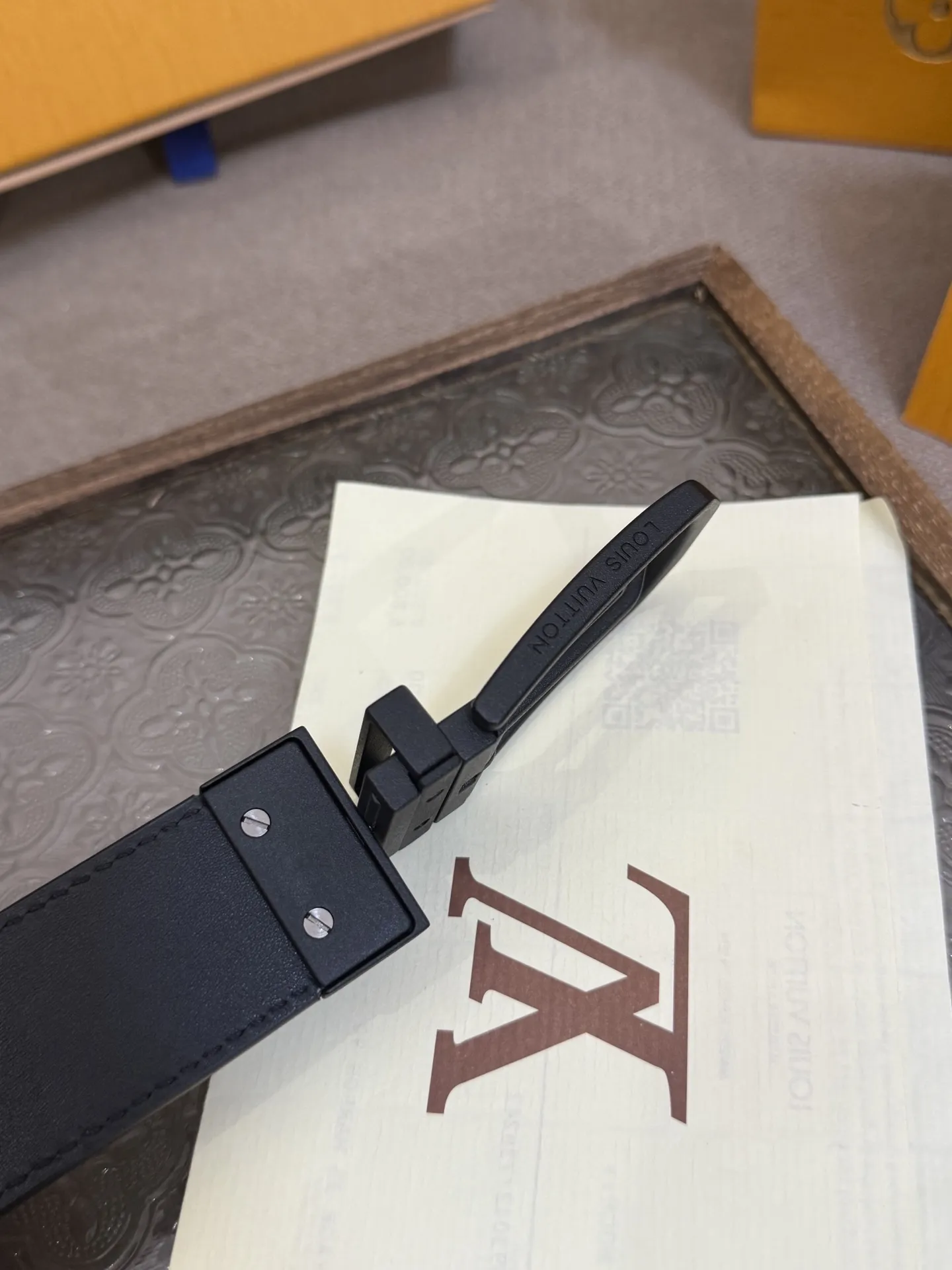 LOUIS VUITTON 新作黒Slenderベルト - 画像 (6)