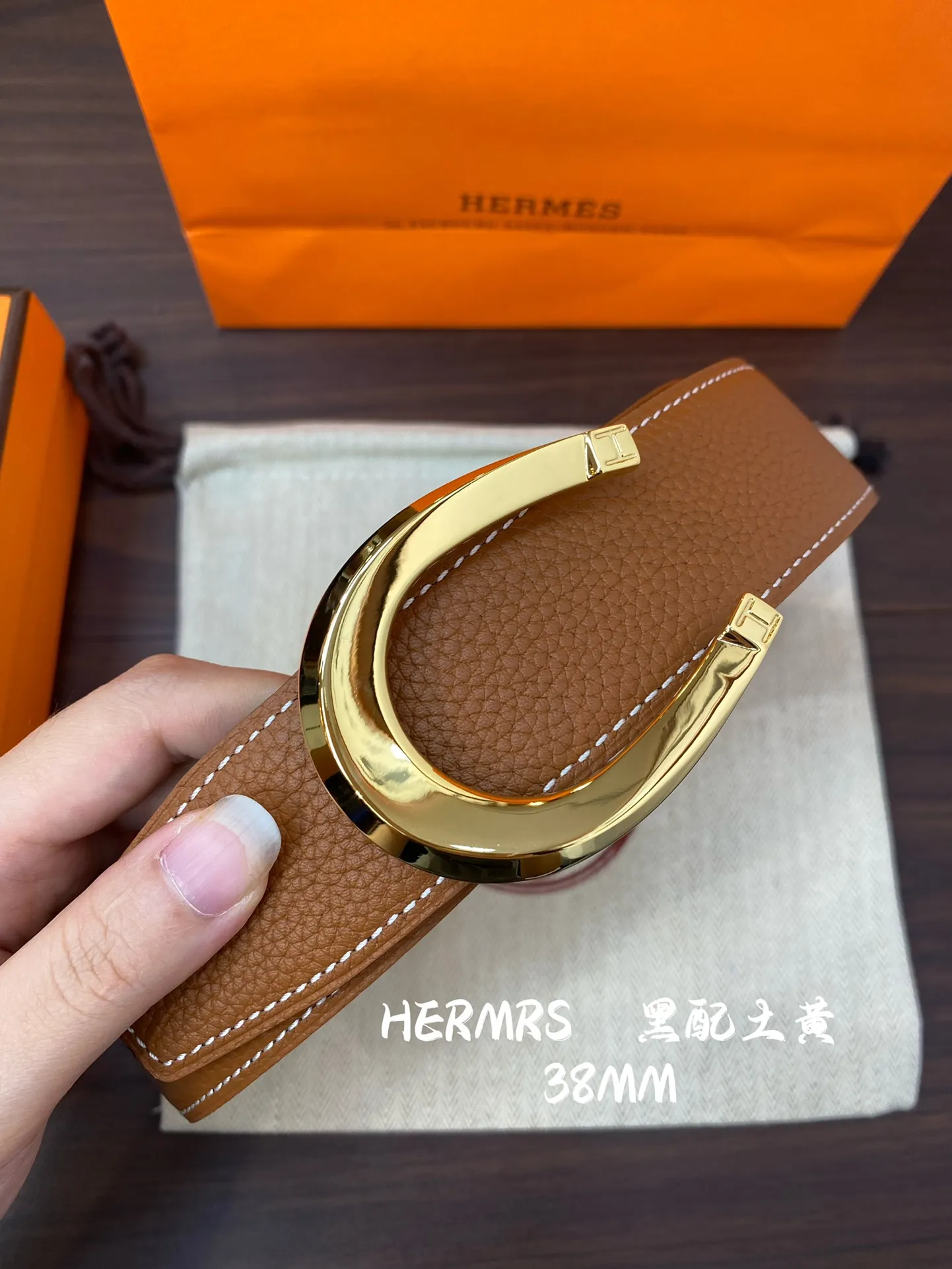 Hermès新作H BELTバックルレザーベルト38mmブルーとブラウン - 画像 (3)