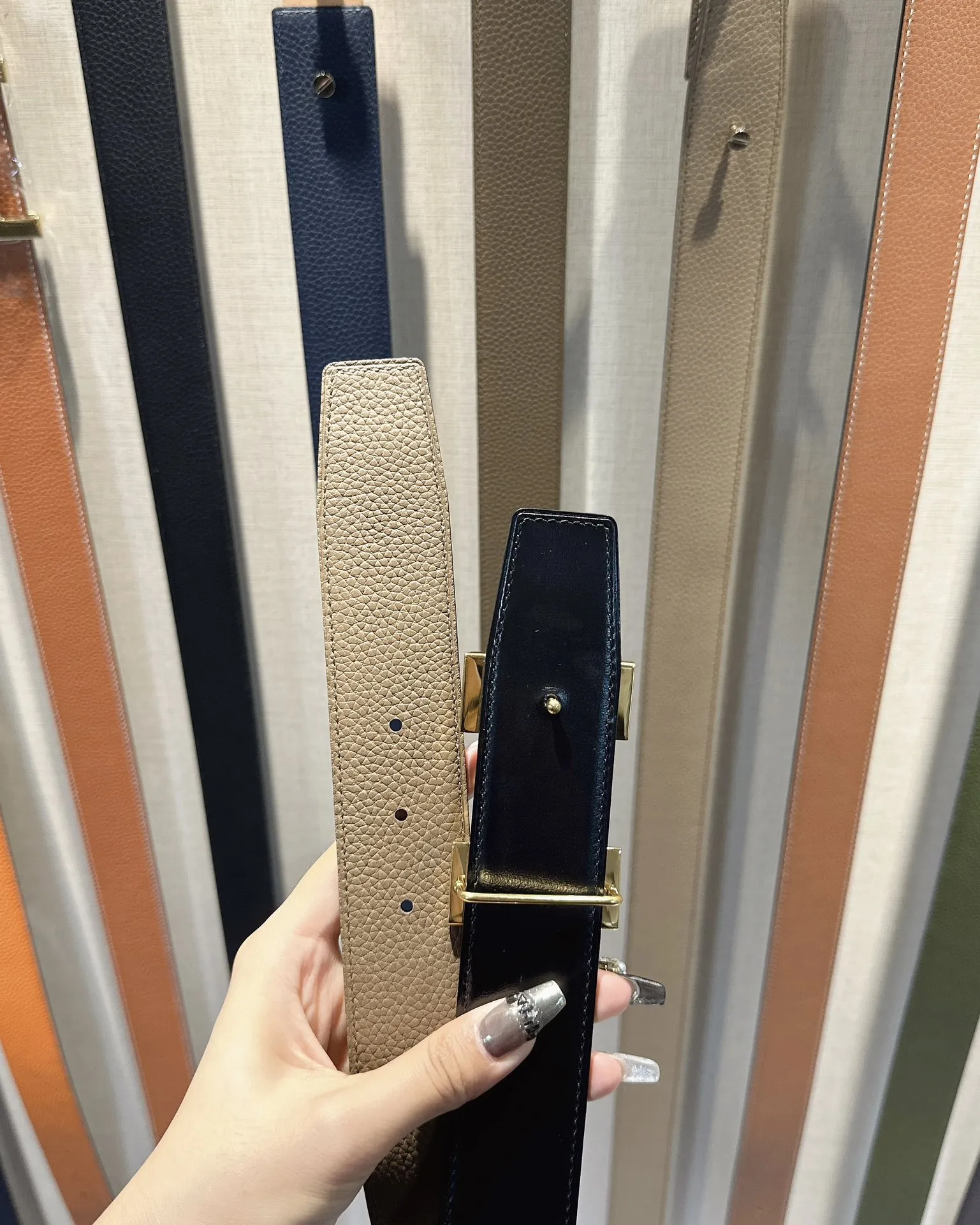 エルメス新作ベージュレザーベルトH型バックル - 画像 (5)