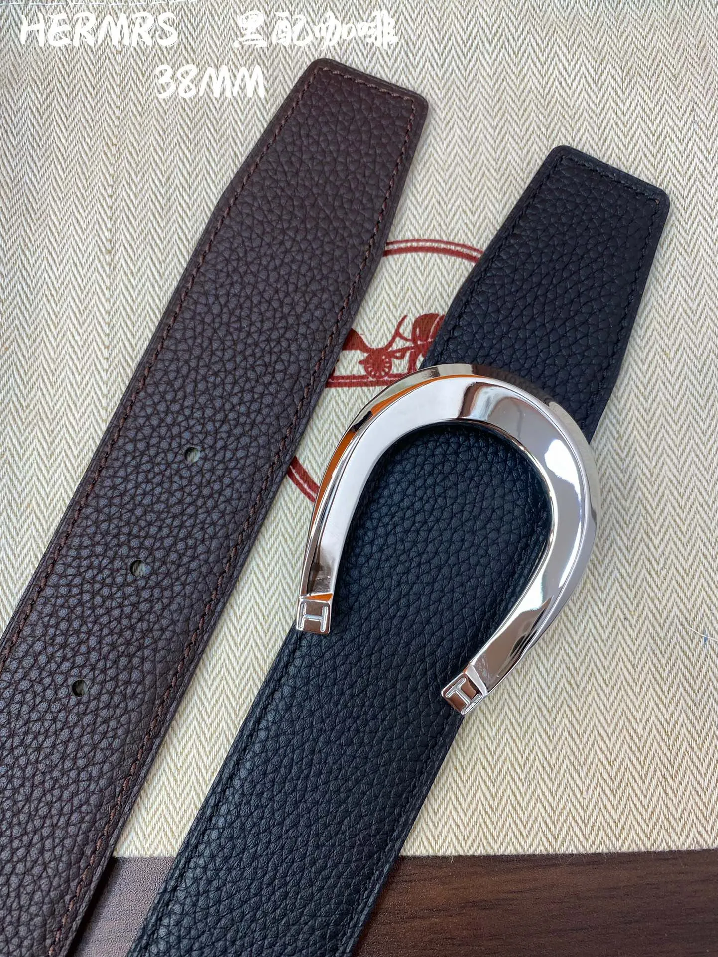 エルメス新作H BELTバックル38mm黒