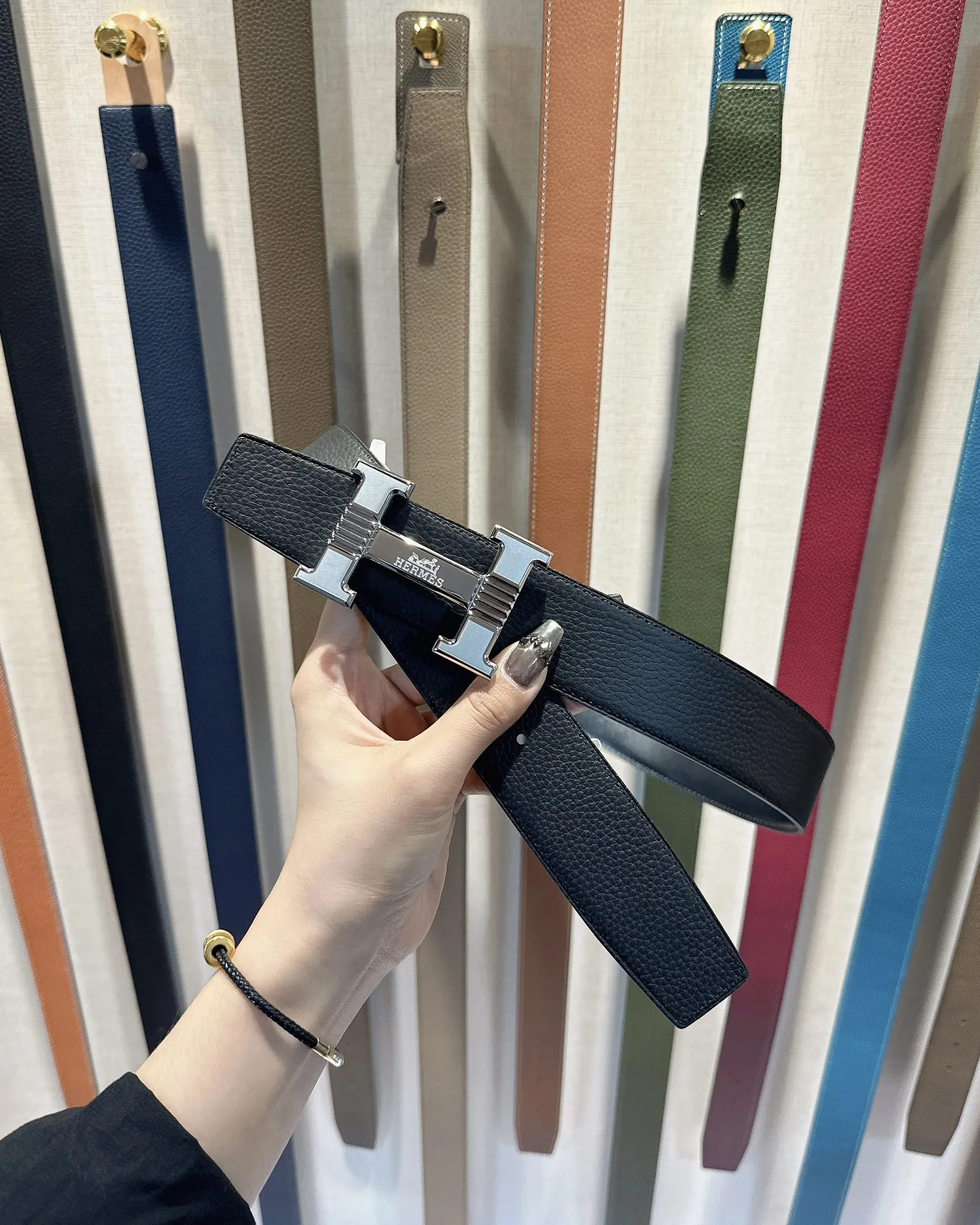 エルメス新作黒レザーベルトH型バックル - 画像 (4)