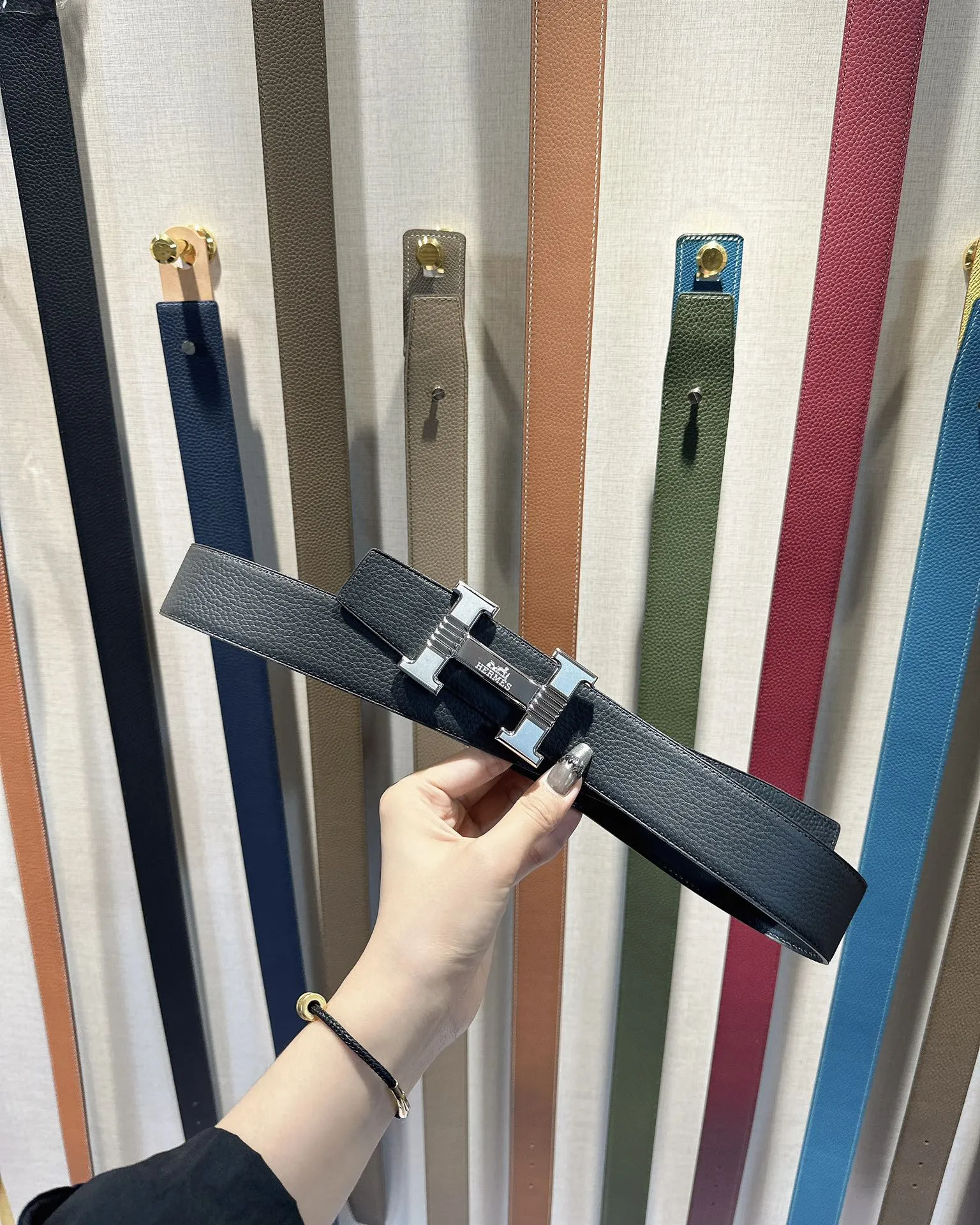 エルメス新作黒レザーベルトH型バックル - 画像 (7)