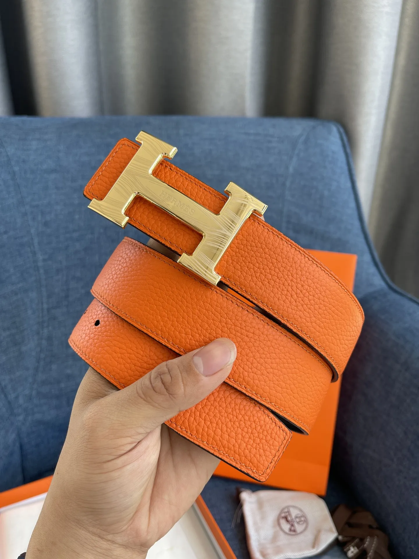 Hermès新作オレンジレザーベルト38mm