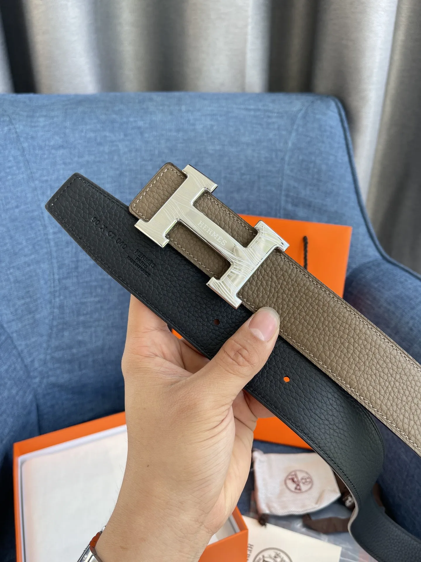 エルメス新作コンステンスベルトグレー可逆式 - 画像 (4)