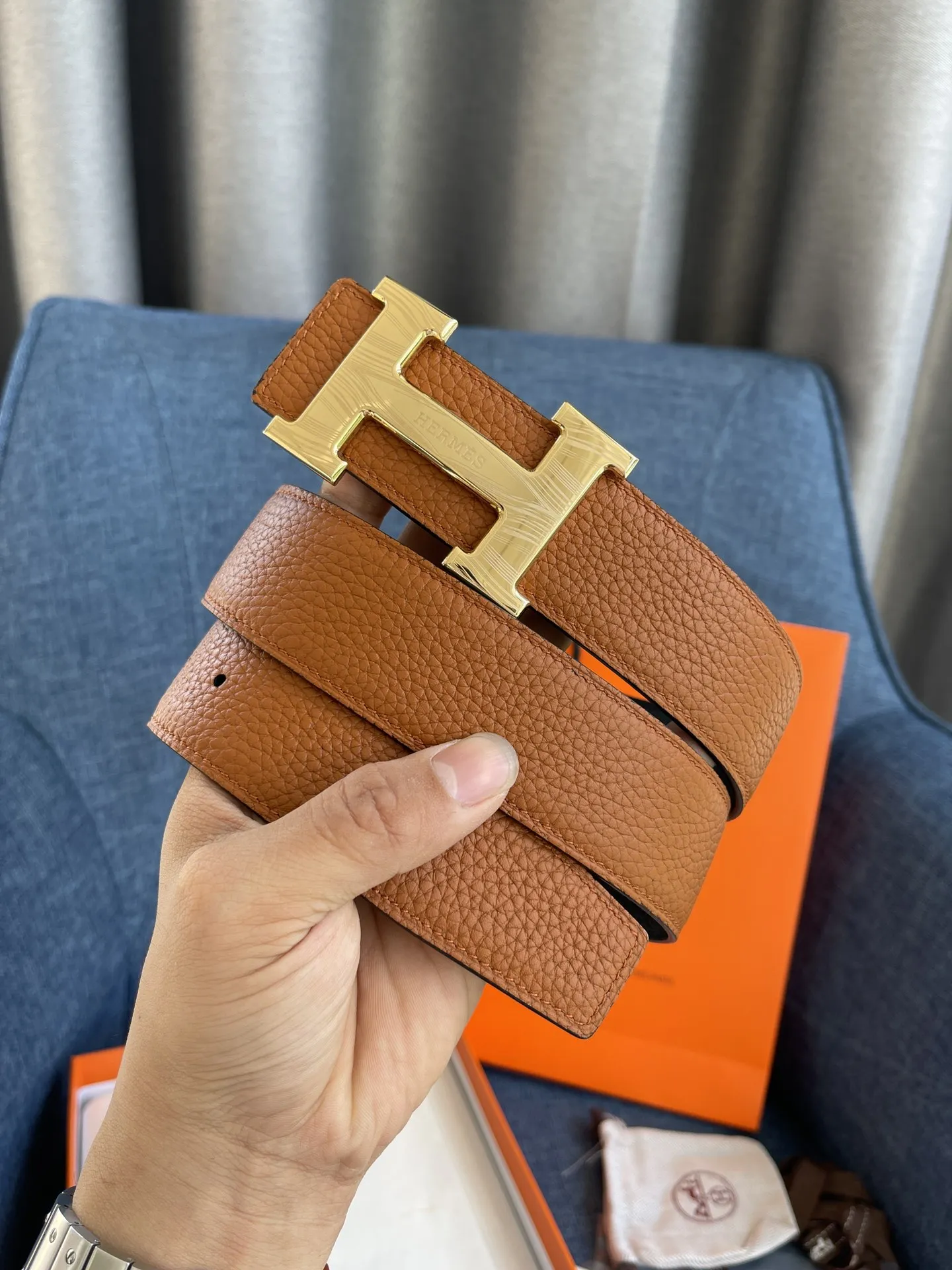 エルメス新作コンステンスベルトリバーシブル