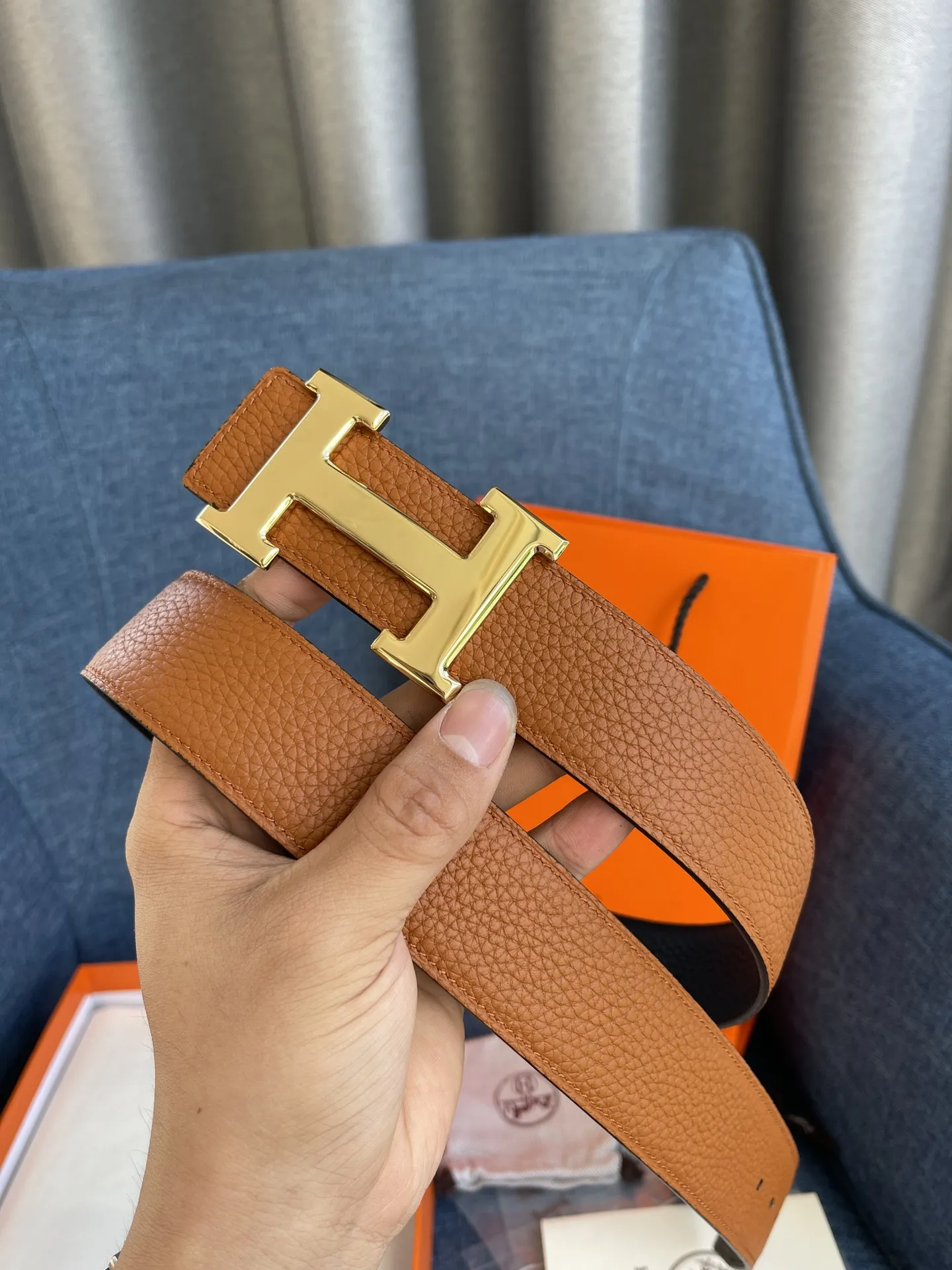 HERMES CONSTANCE BELT 新作 タンカラーリバーシブル - 画像 (3)