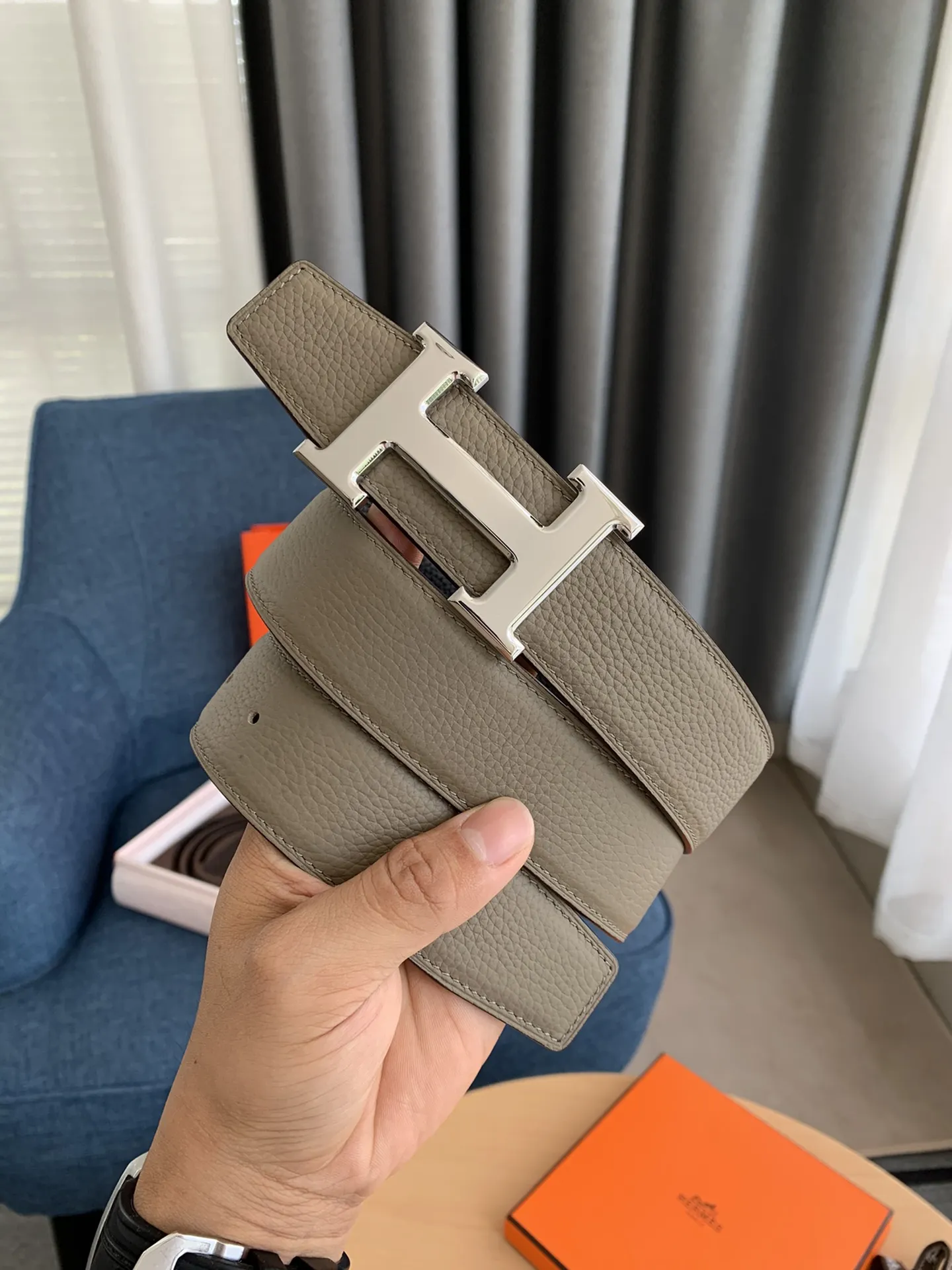 エルメス新作コンステンスベルトグレーダブル