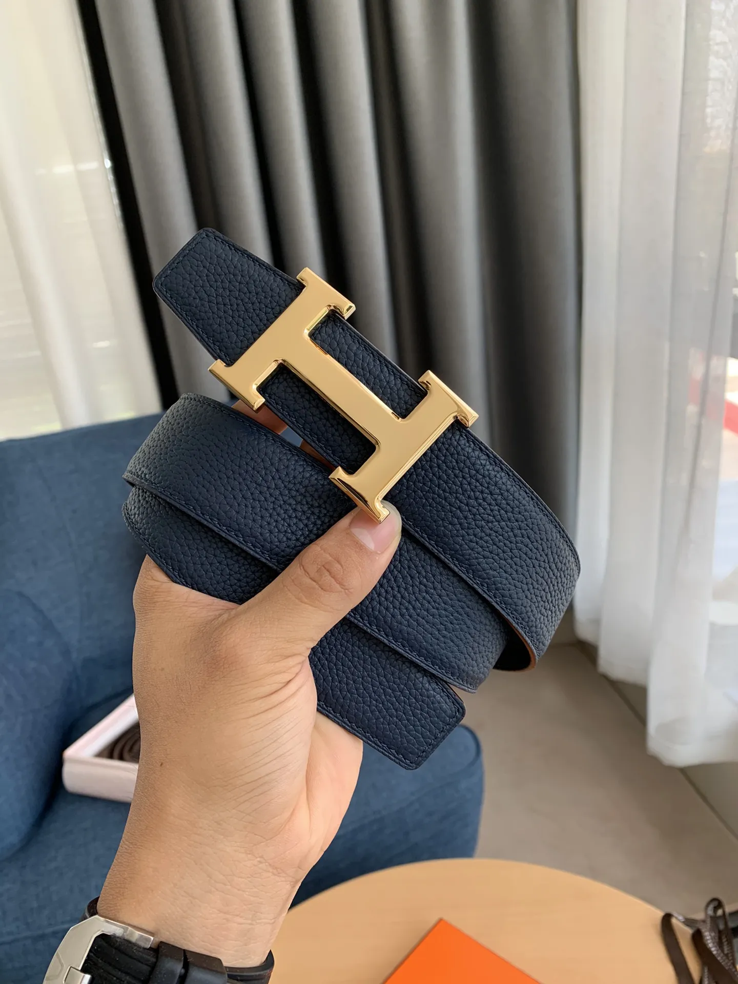 エルメス新作コンステンスベルトネイビーダブルフェイス