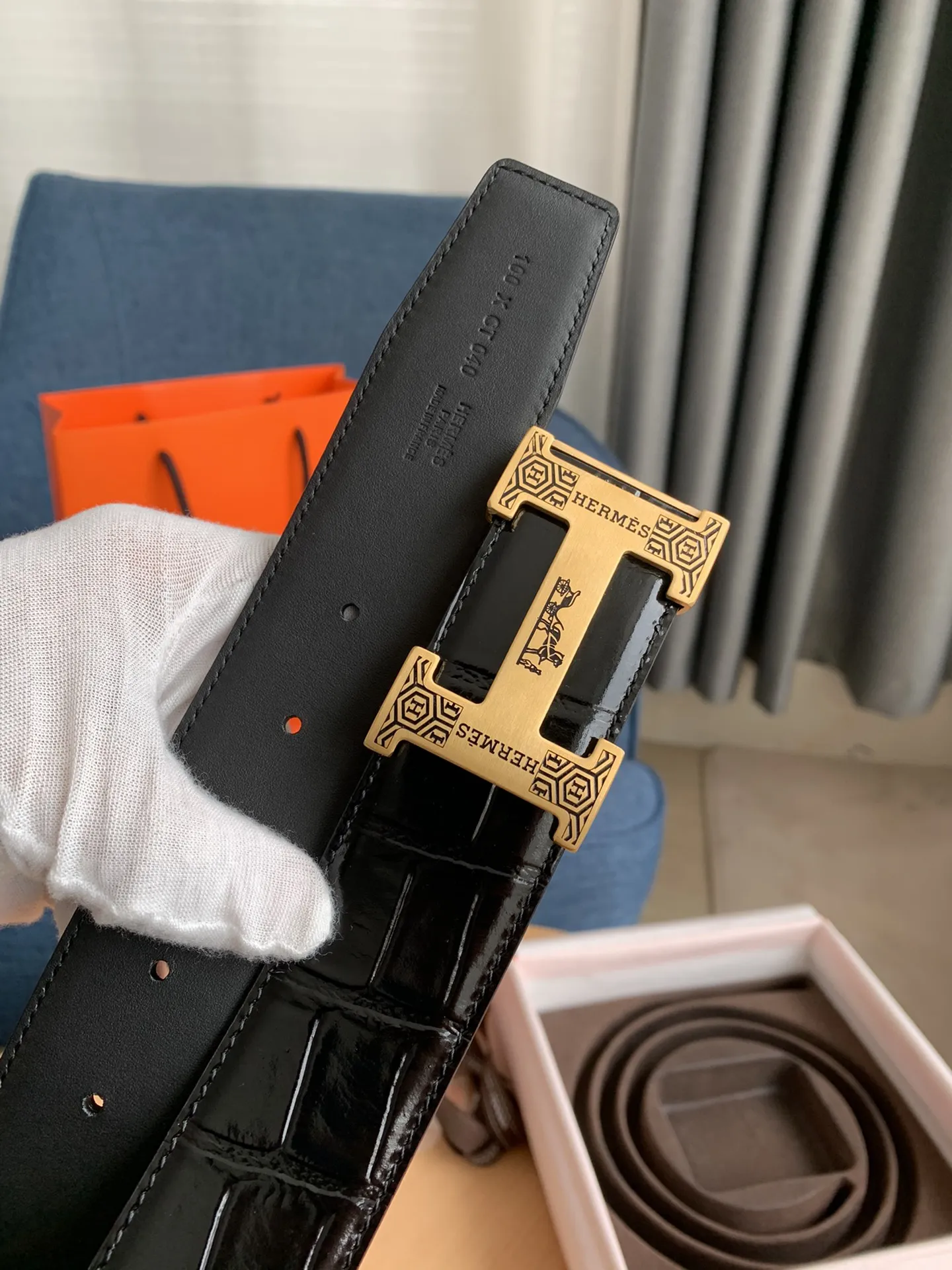 HERMES新作CONSTANCE BELT黒クロコダイル革 - 画像 (4)