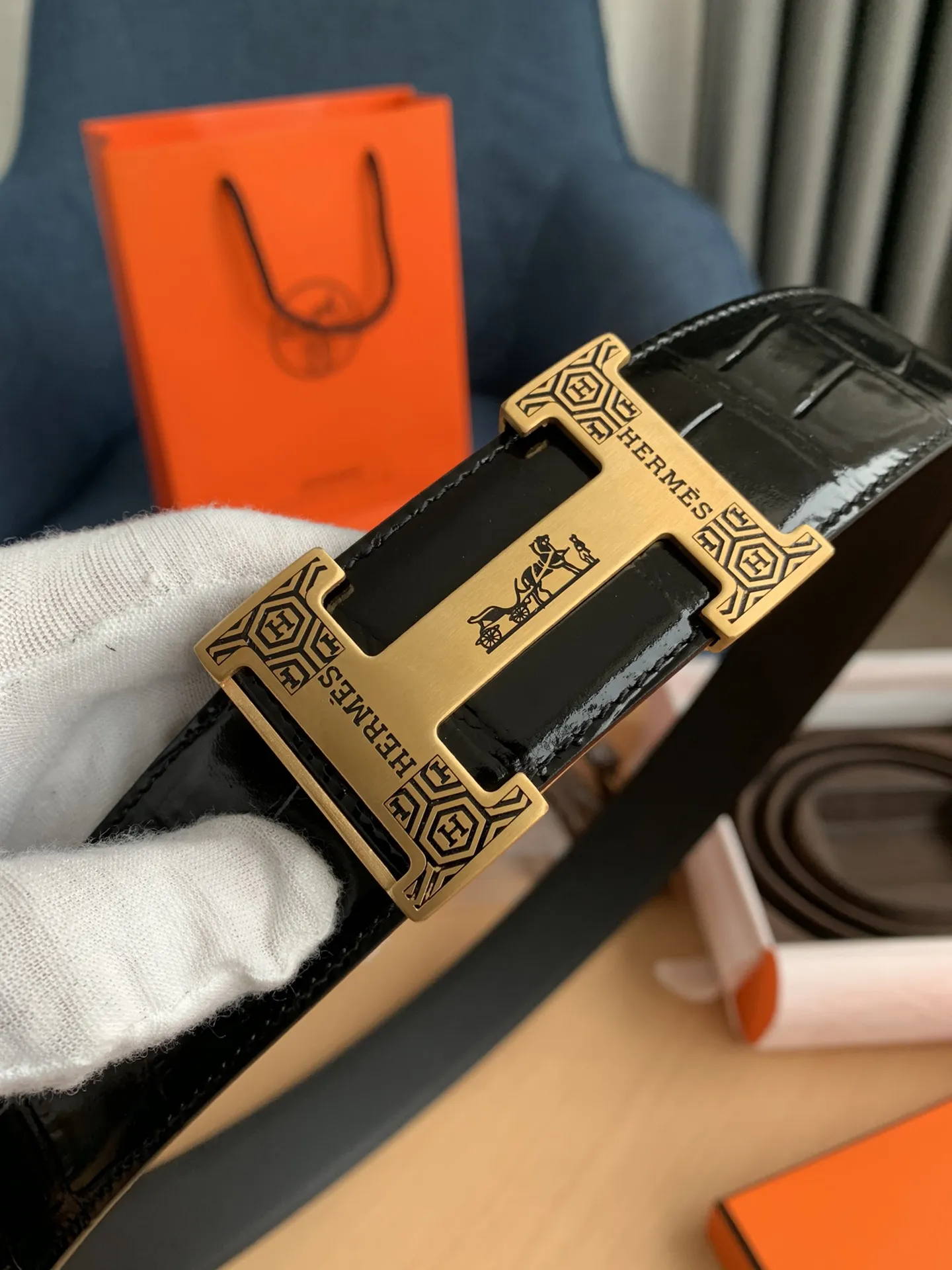 HERMES新作CONSTANCE BELT黒クロコダイル革 - 画像 (7)