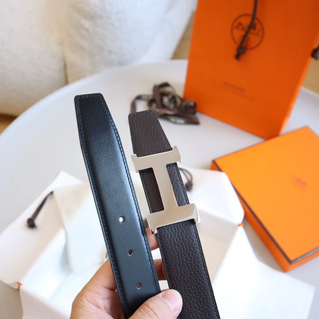 HERMÈS ブラック レザーベルト 3.2cm