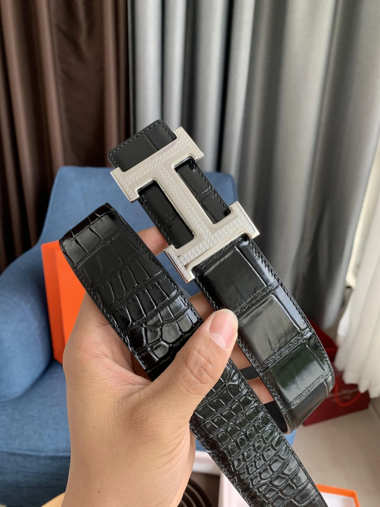 エルメス新作黒クロコダイルベルト