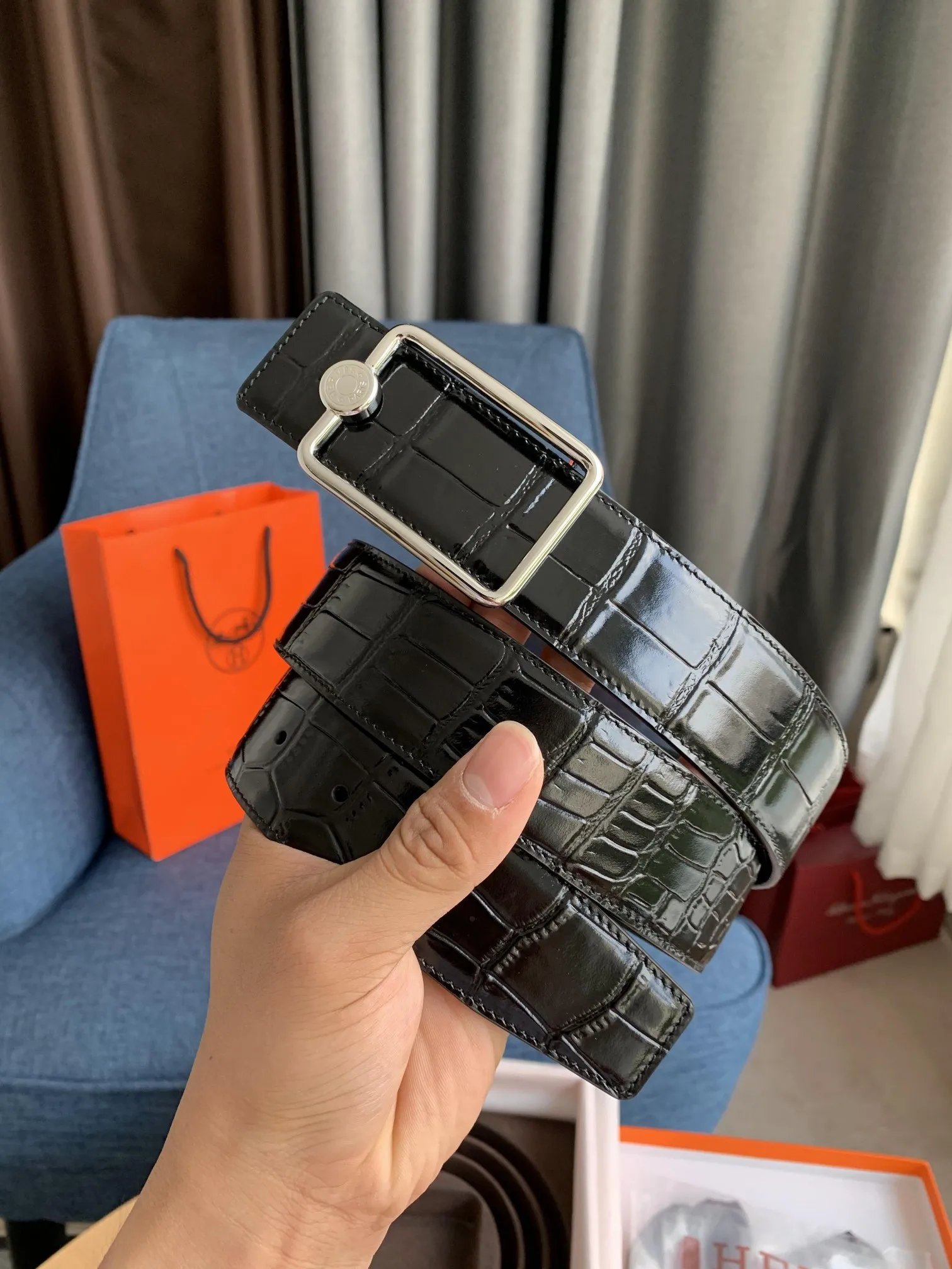 Hermès新作黒クロコダイルレザーベルト