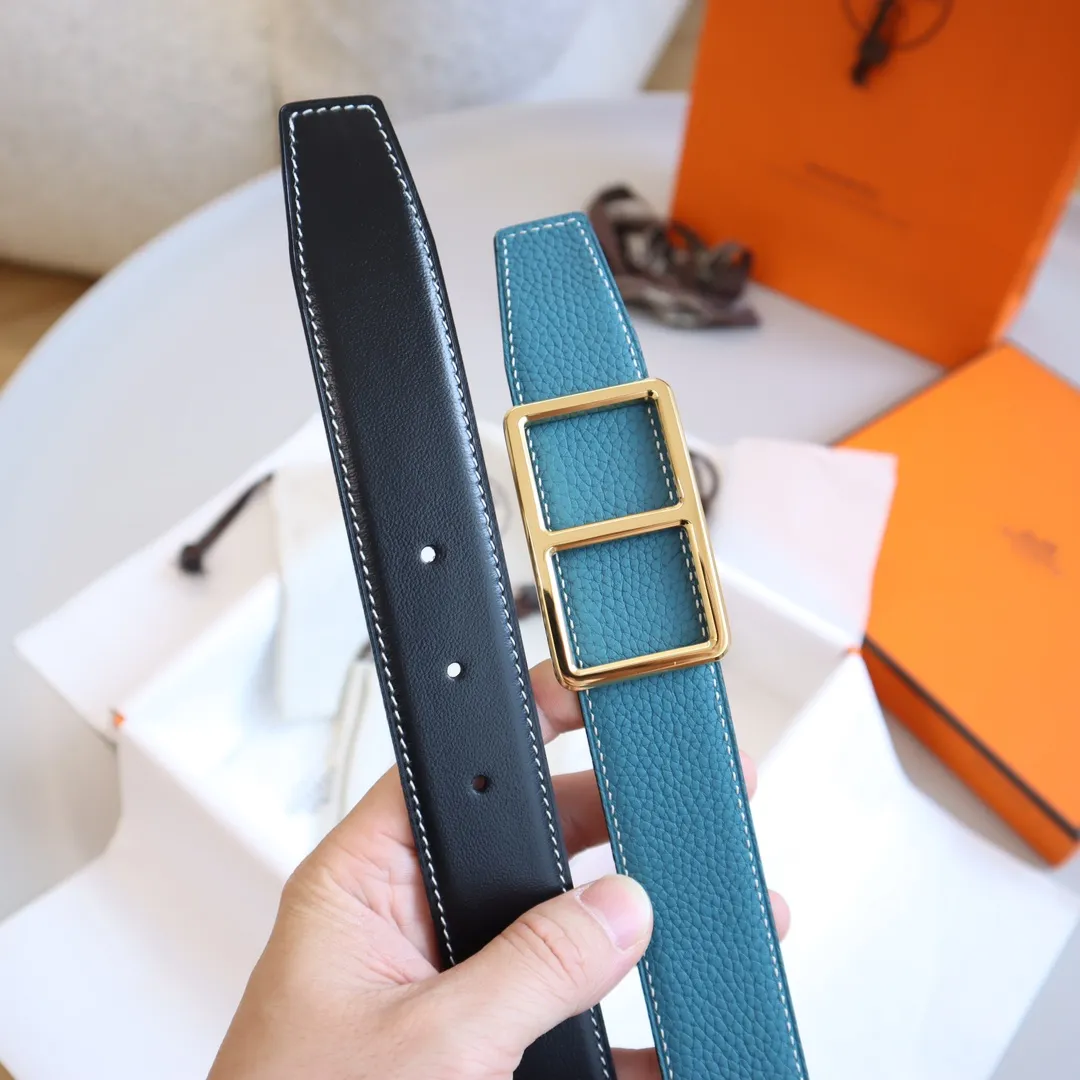 Hermès 新作レザーベルト ブラック&ブルー 3.2cm