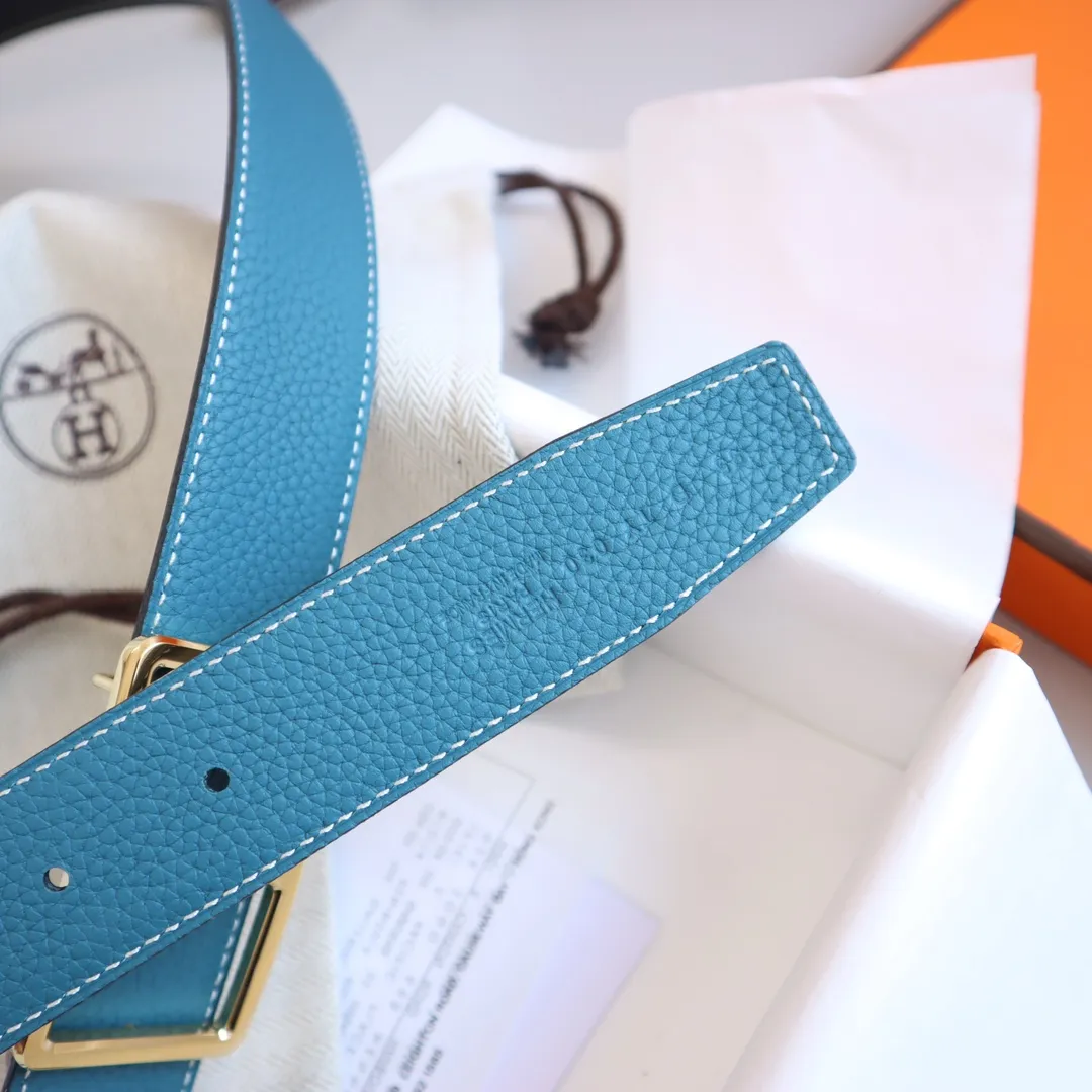 Hermès 新作レザーベルト ブラック&ブルー 3.2cm - 画像 (4)