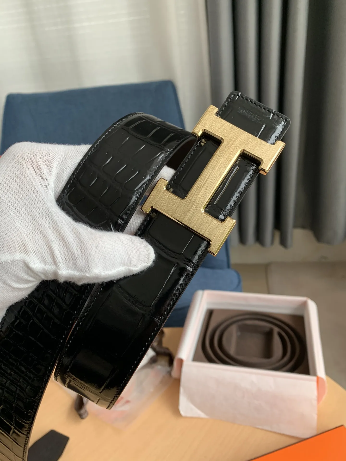 Hermès新作黒クロコダイルベルト - 画像 (3)