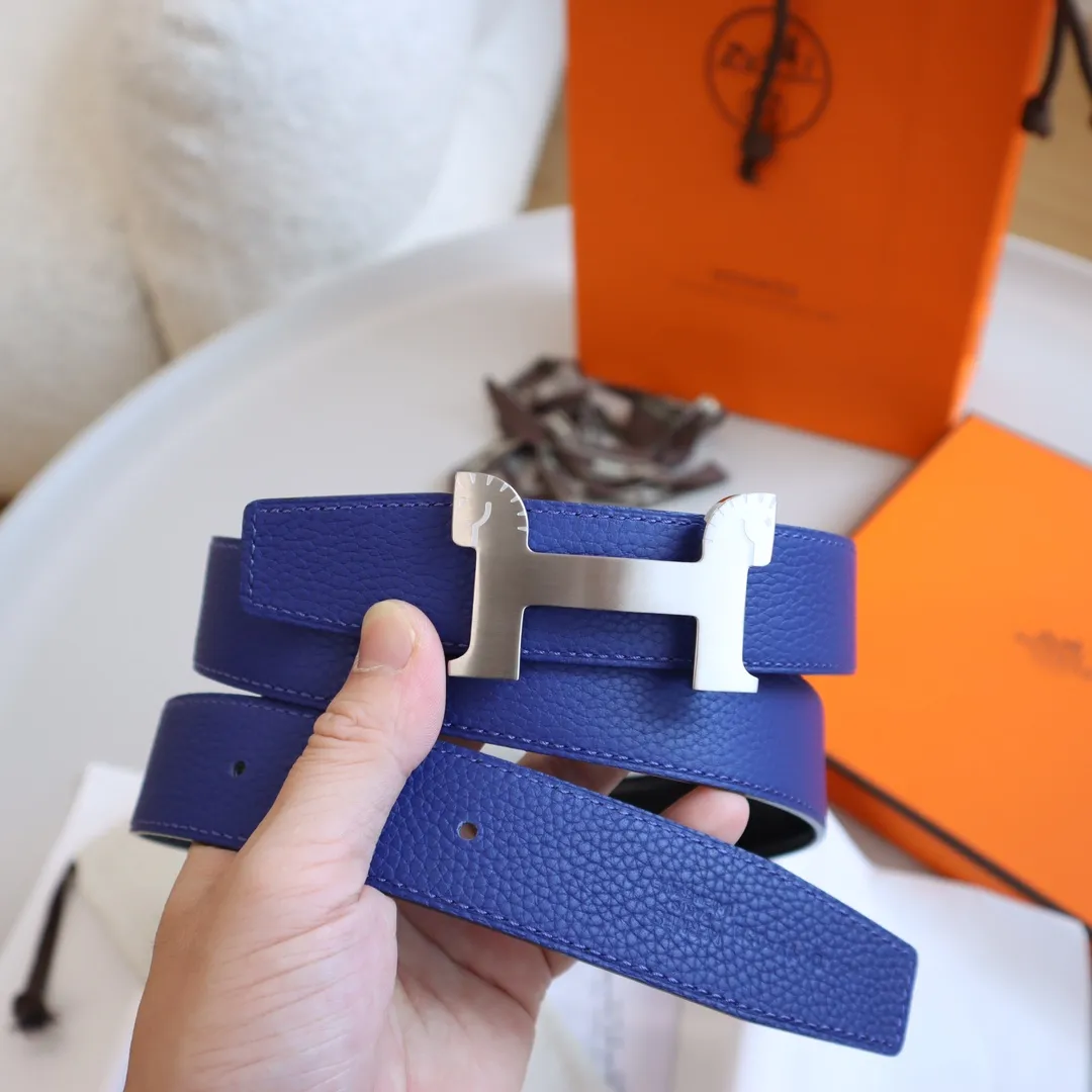 Hermès 新作ブルー革ベルトバックル - 画像 (8)