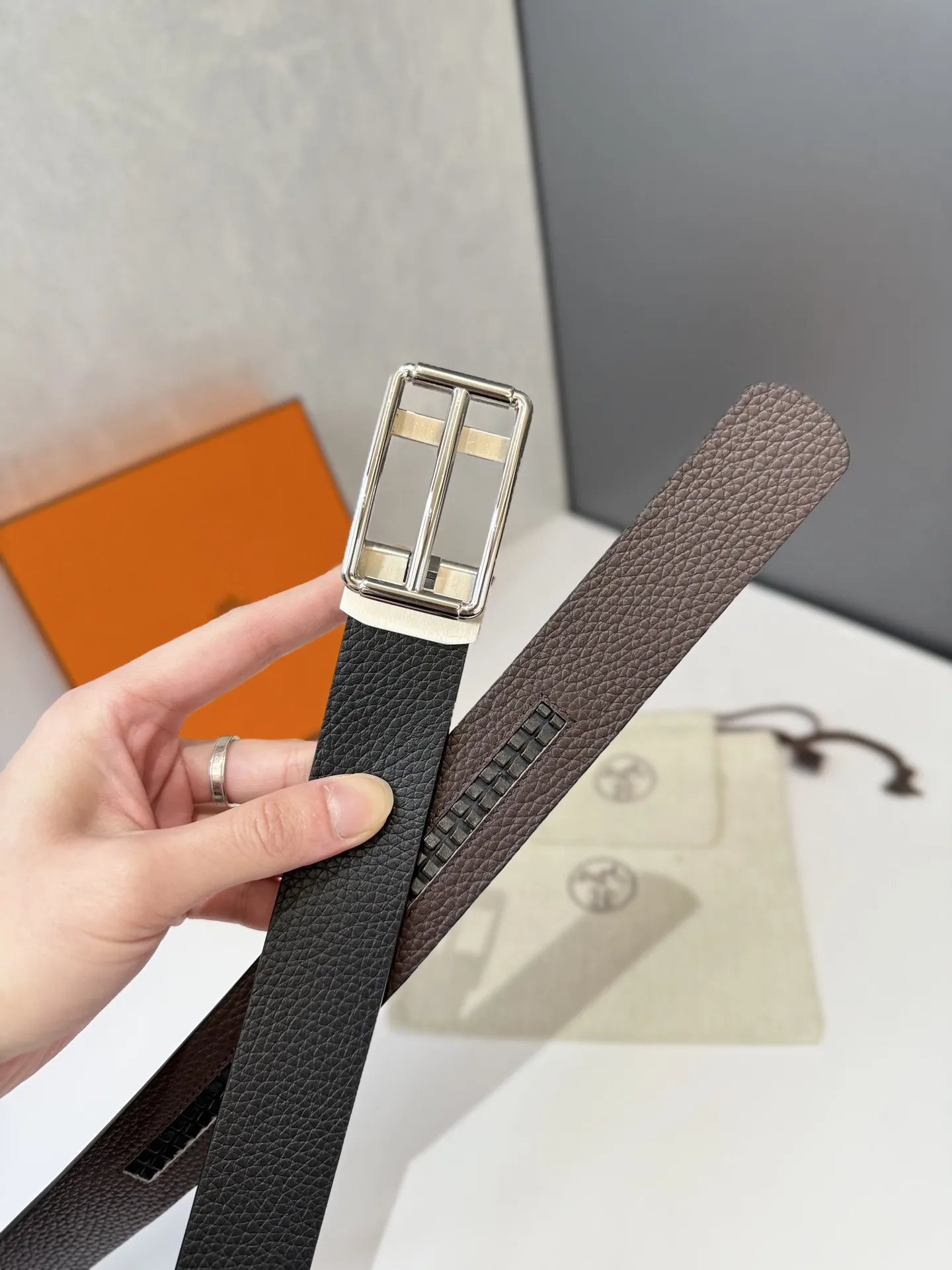 エルメス 新作 ブラック 自動スムーズバックルウエストベルト - 画像 (6)