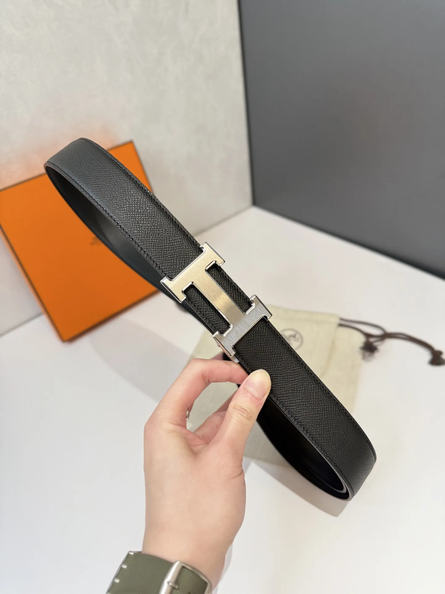 エルメス新作ブラック自動スムーズバックルベルト